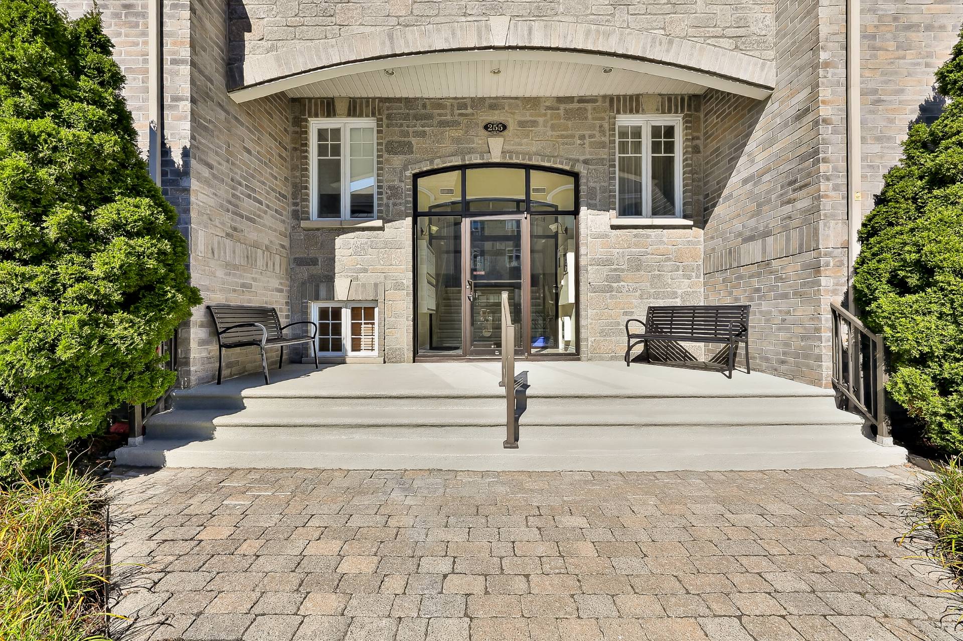 Extérieur