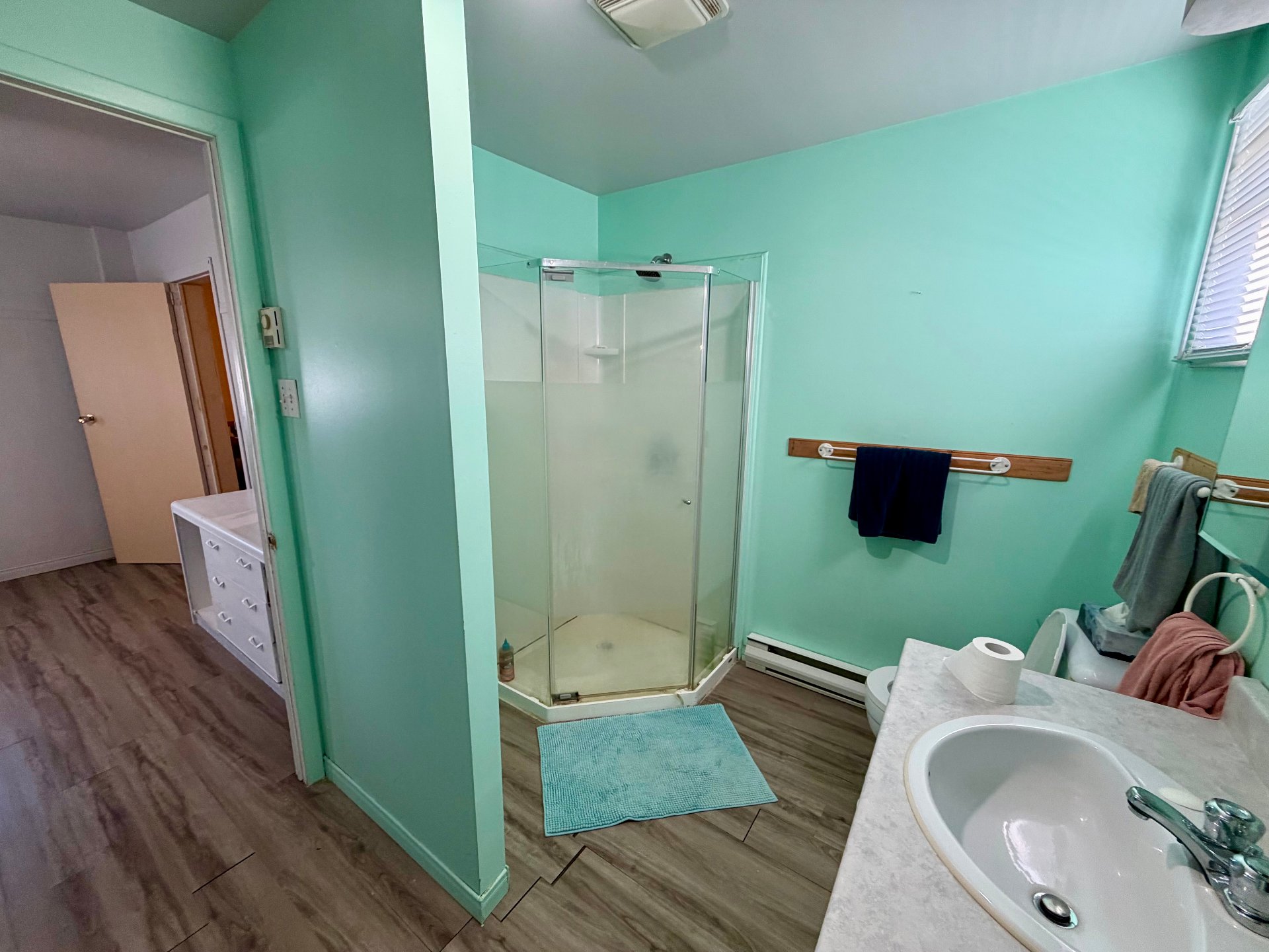 Ensuite bathroom