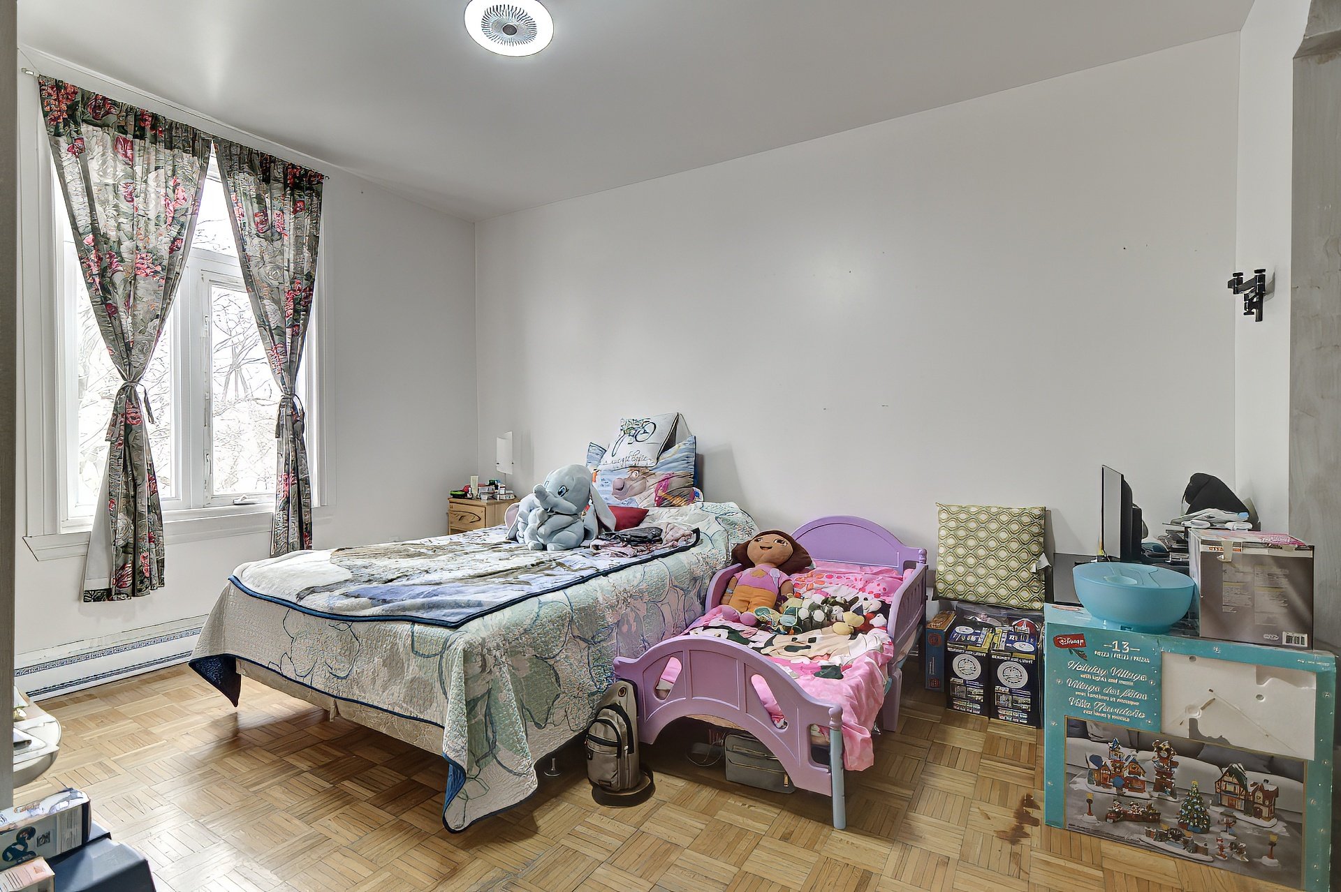 4688 (3e étage) - Loué 1167$/mois