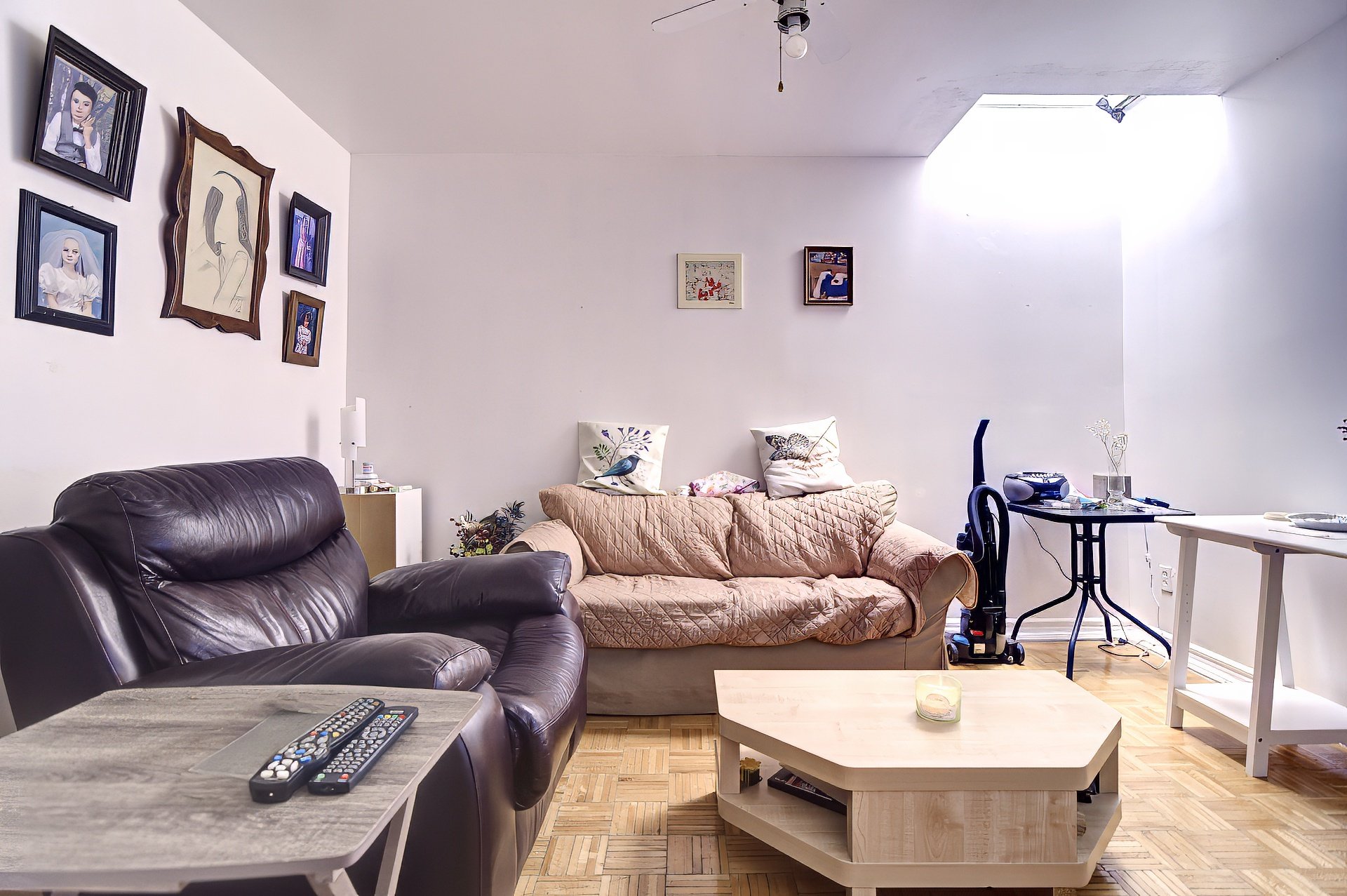 4688 (3e étage) - Loué 1167$/mois