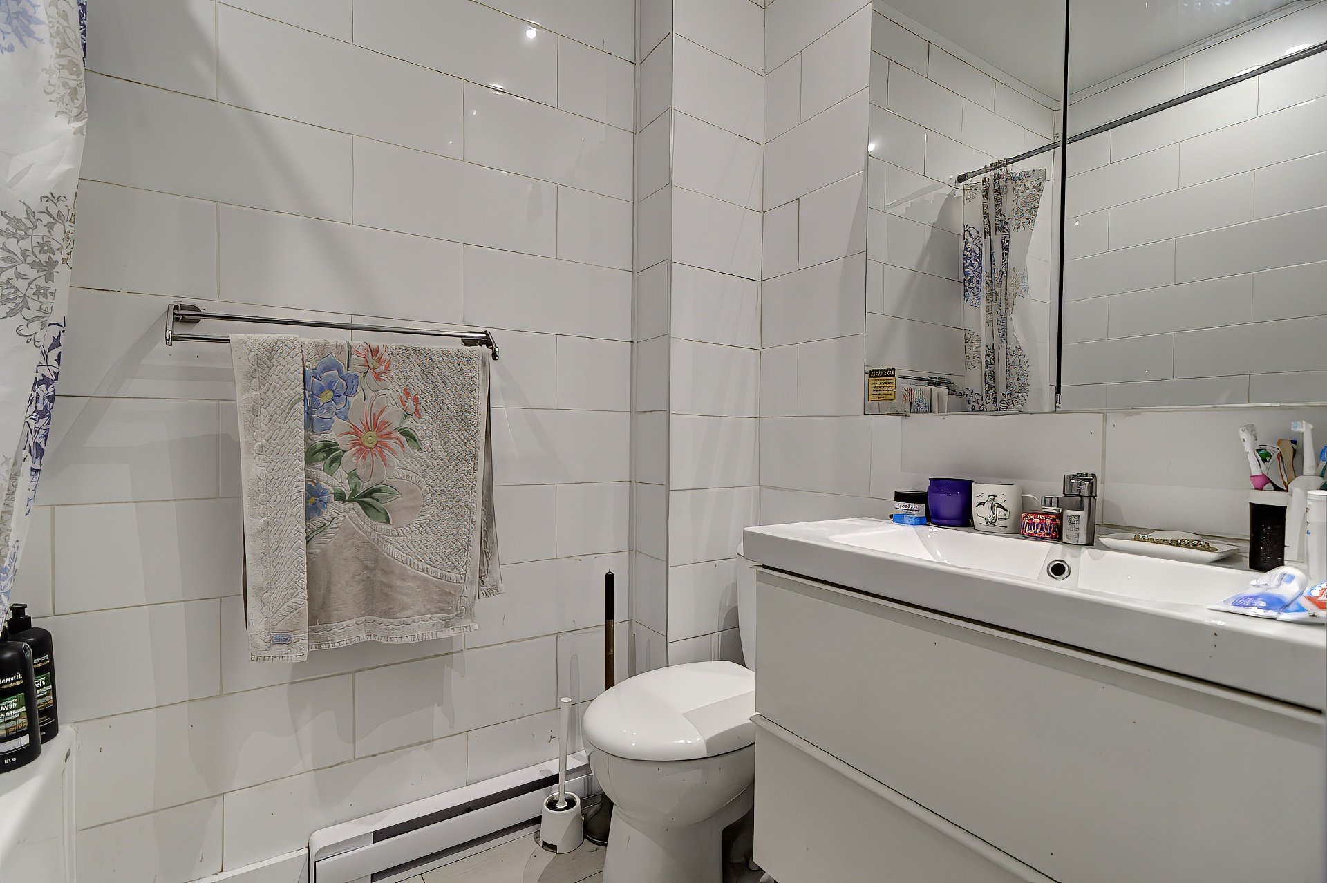 4692 (RDC+SS) - Loué 1959$/mois