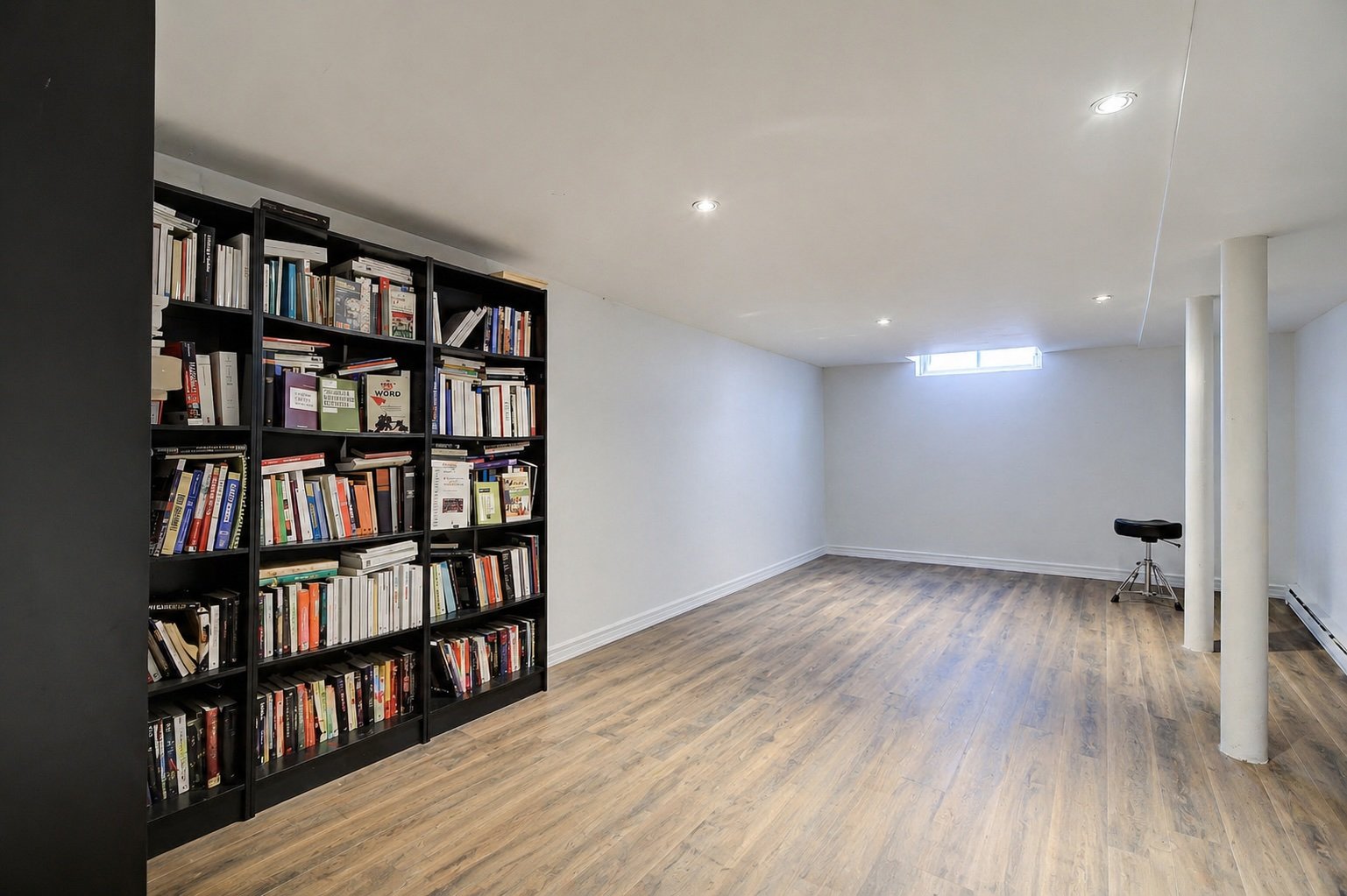 4692 (RDC+SS) - Loué 1959$/mois