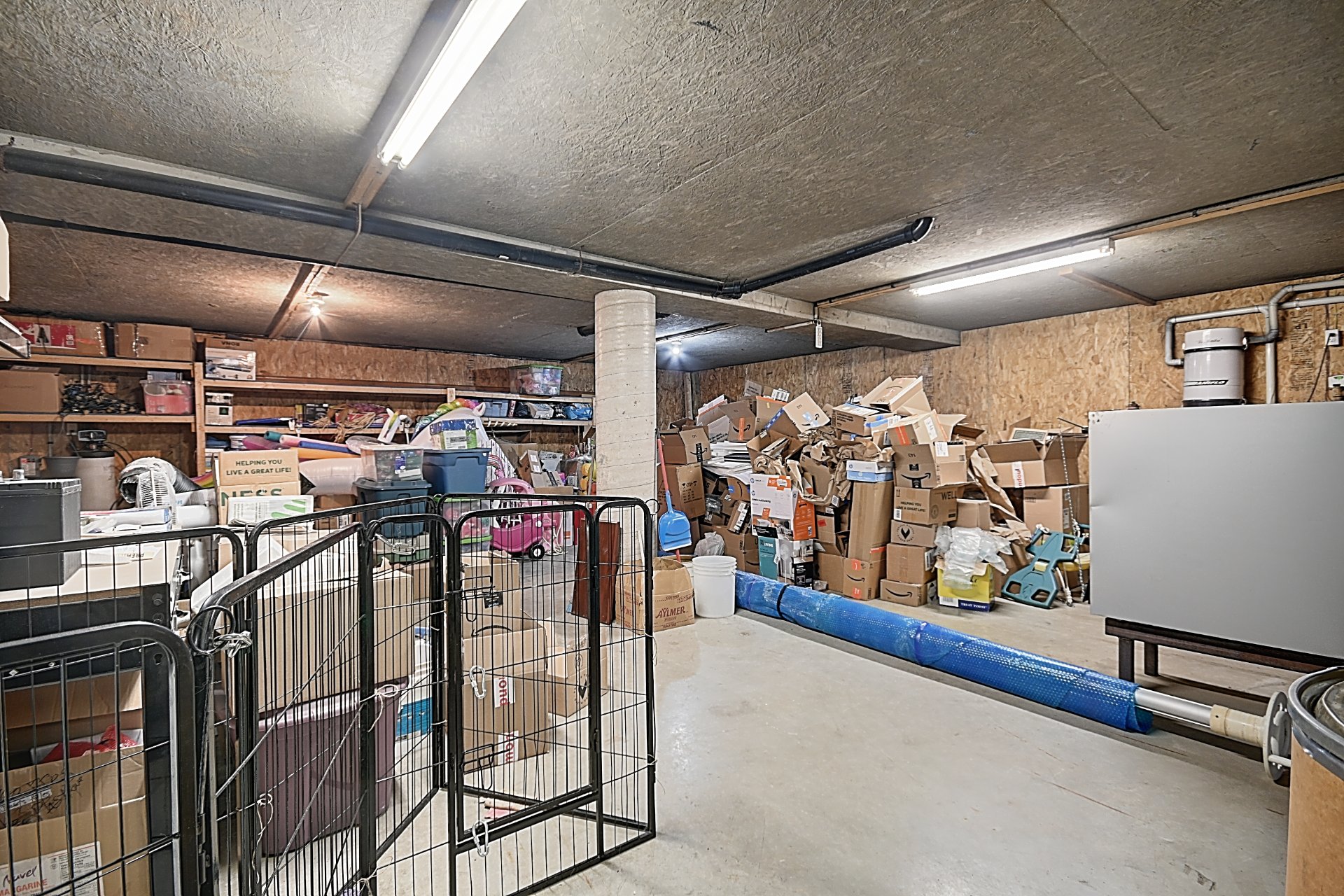 sous-sol du garage plafond pleine hauteur