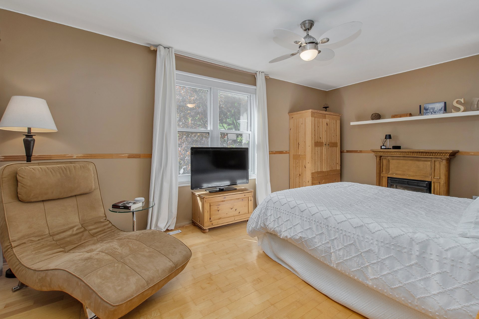 Primary bedroom