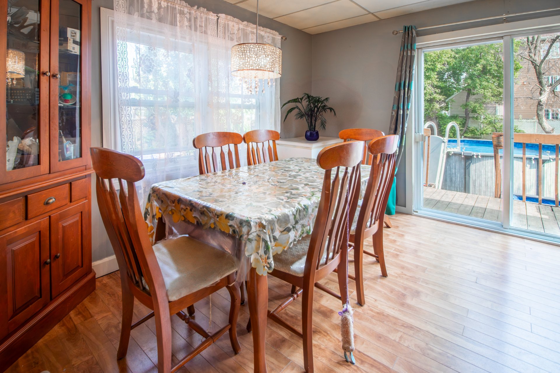 Table manger (salle familiale)