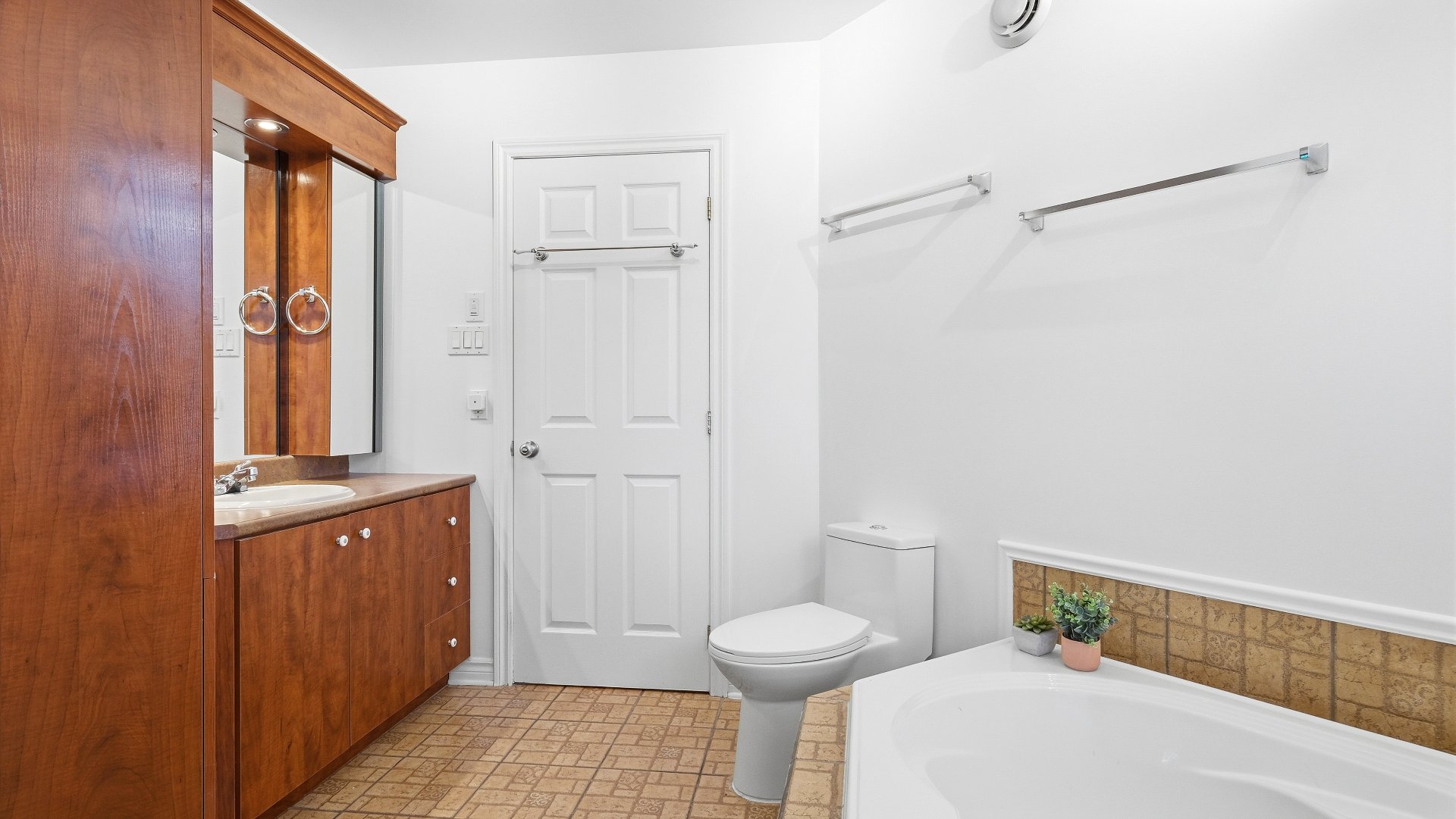 Salle de bains attenante à la CCP