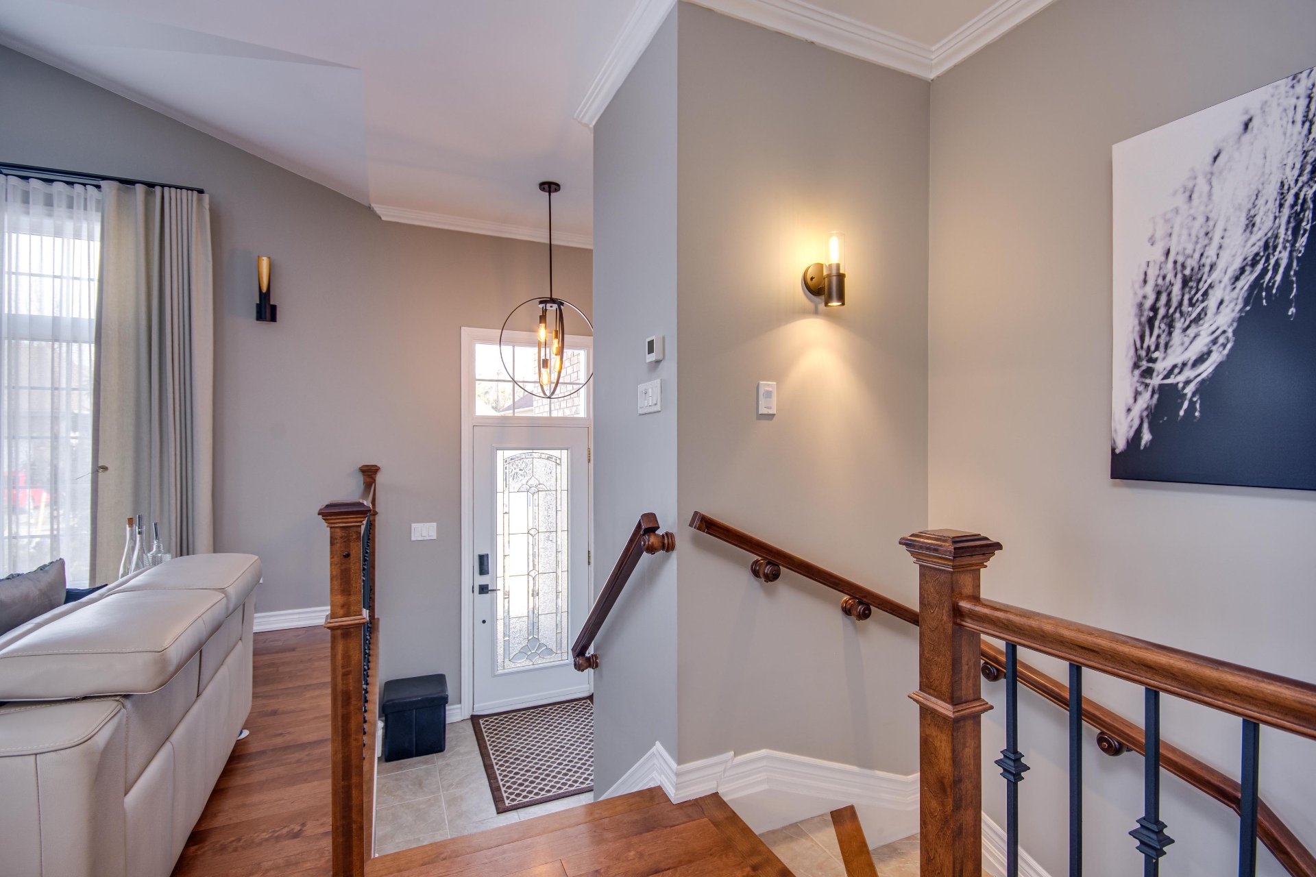 Menant au sous-sol walk out