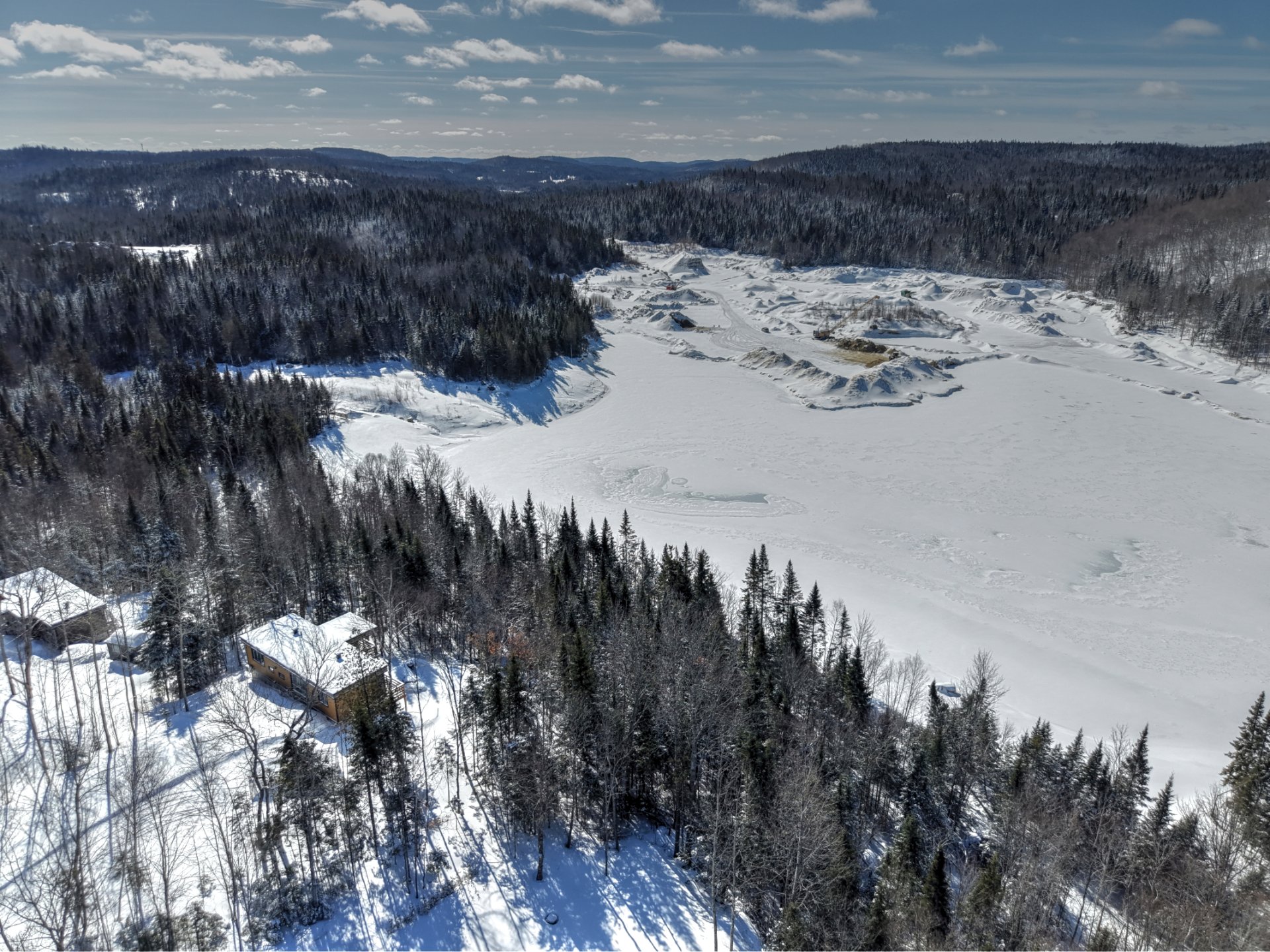 Accès au plan d'eau
