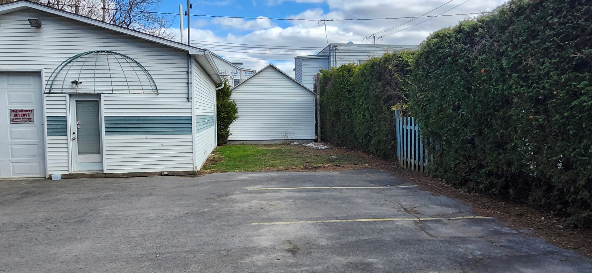 Garage