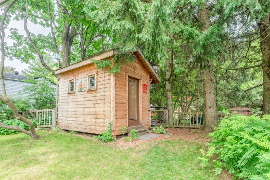 Shed