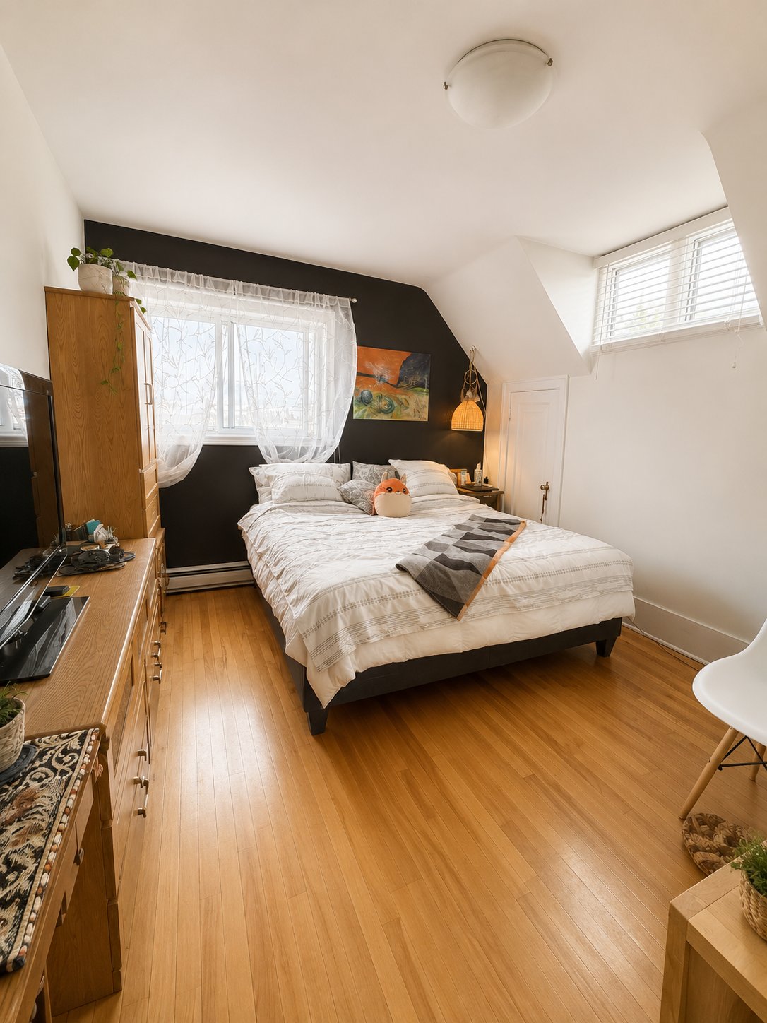 Primary bedroom