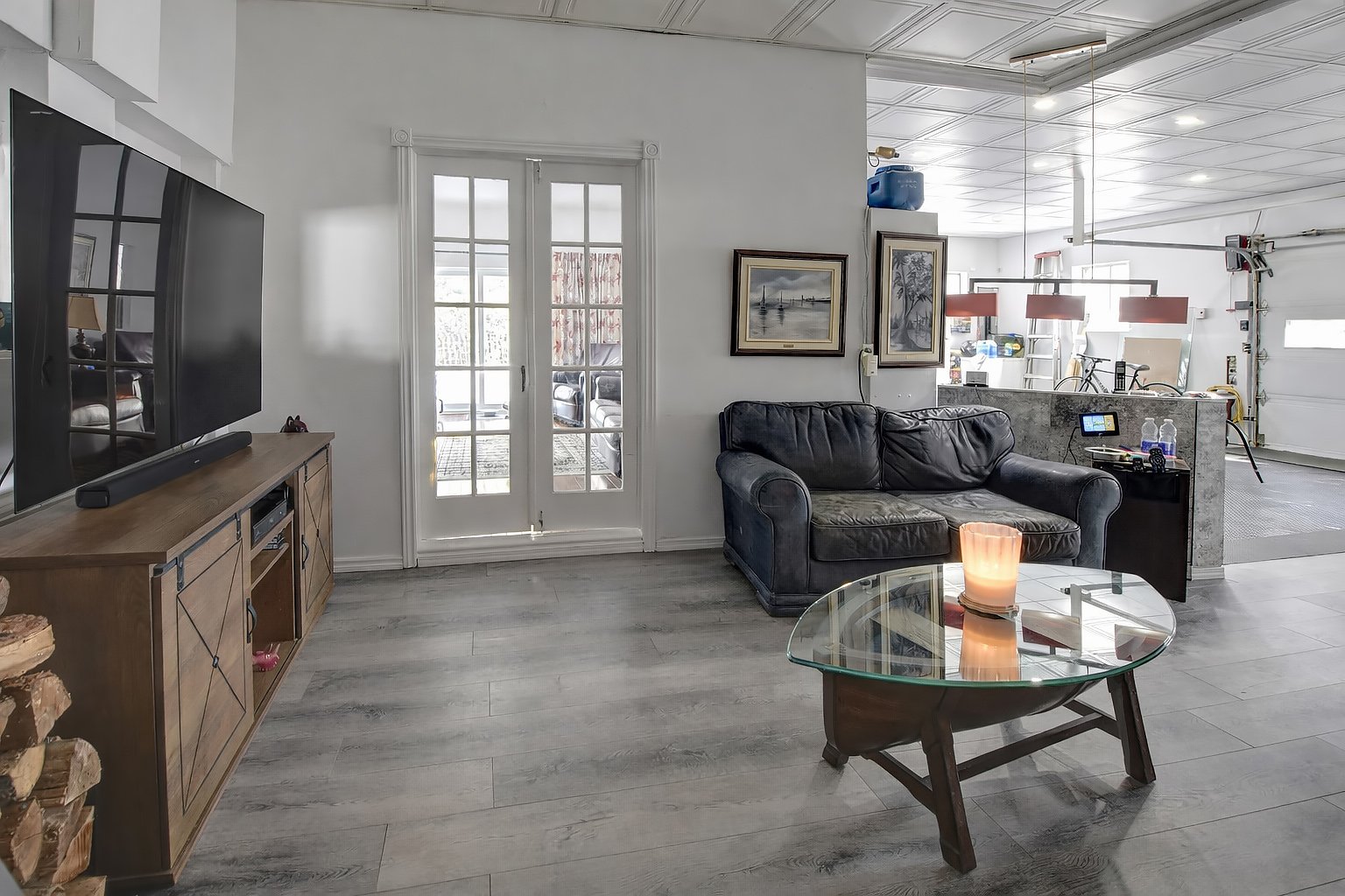 MAN CAVE dans le garage