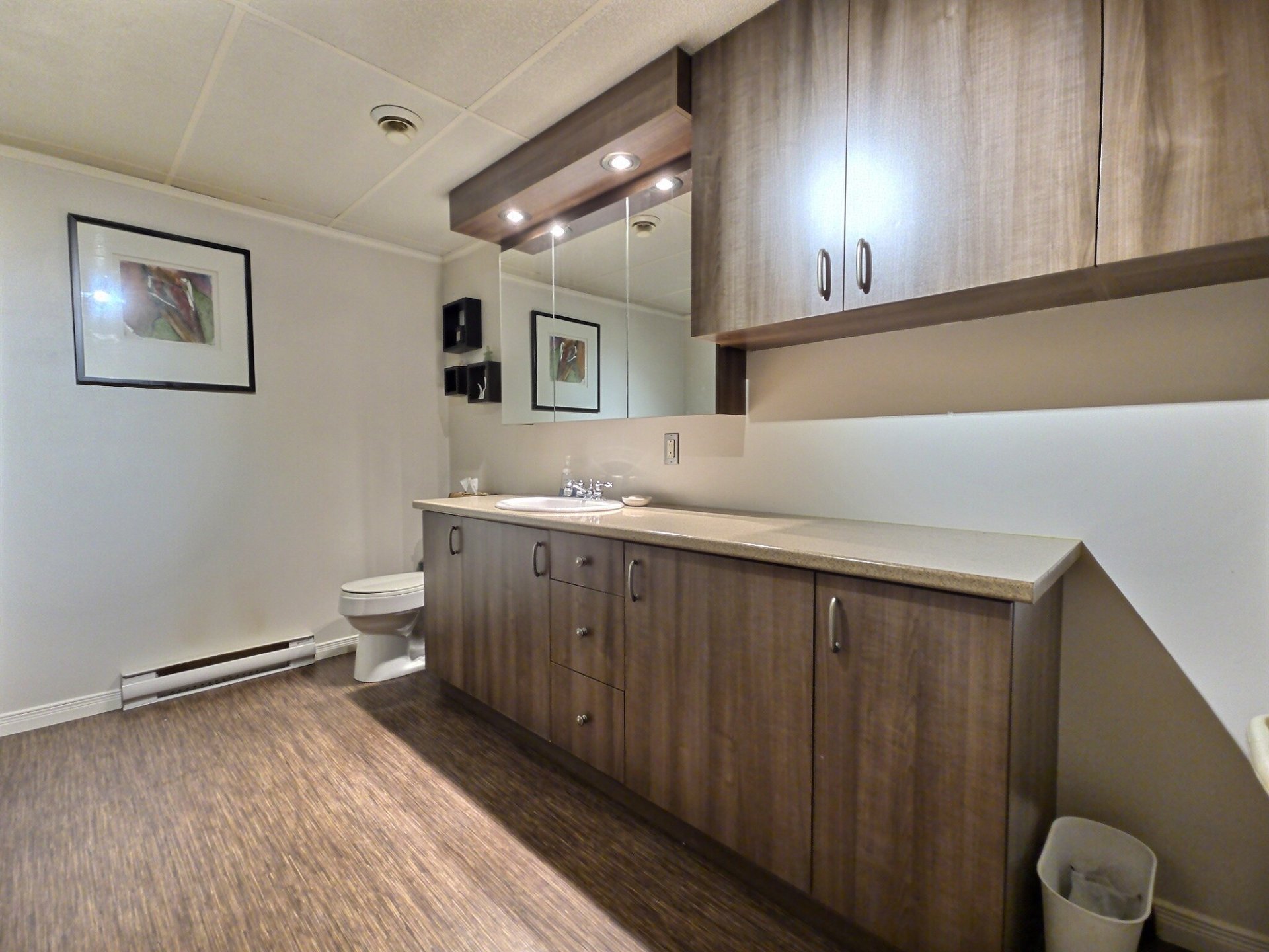 Sous-Sol Laveuse-Sécheuse