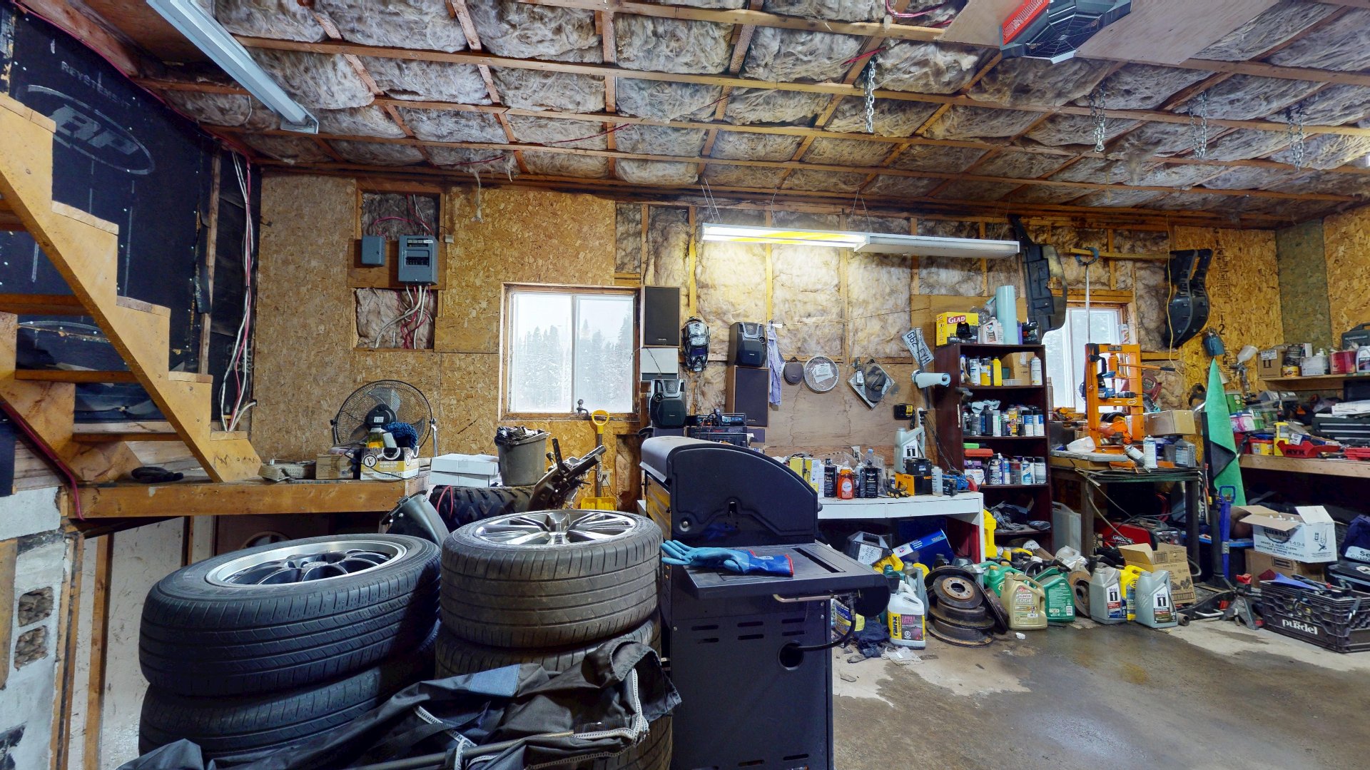 Garage