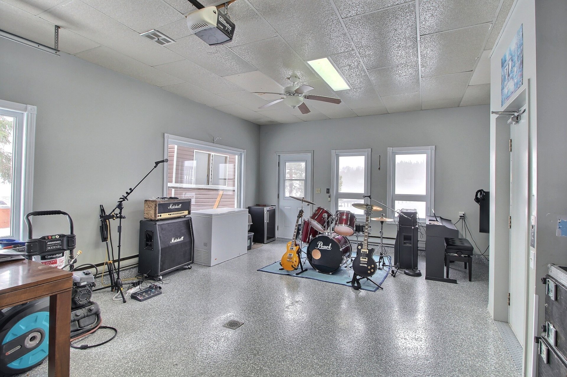 Garage
