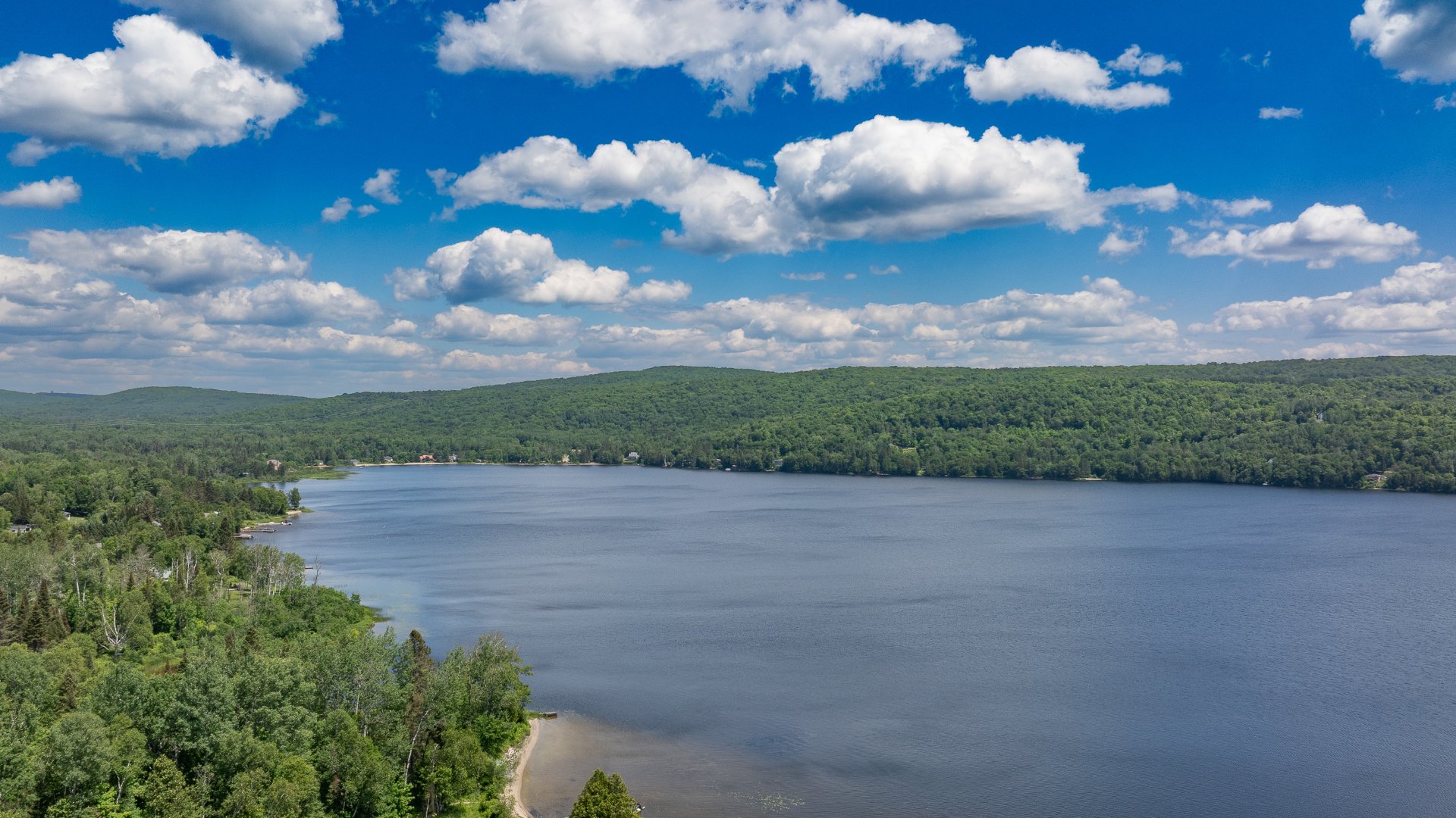 Vue sur le lac
