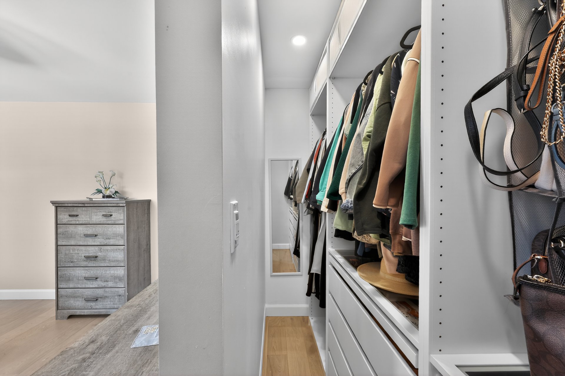 Walk-in closet