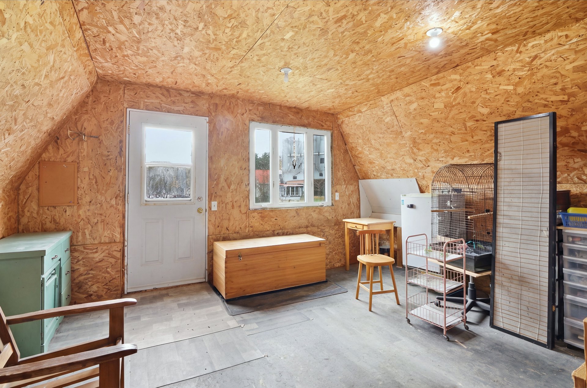 Intérieur du bâtiment secondaire