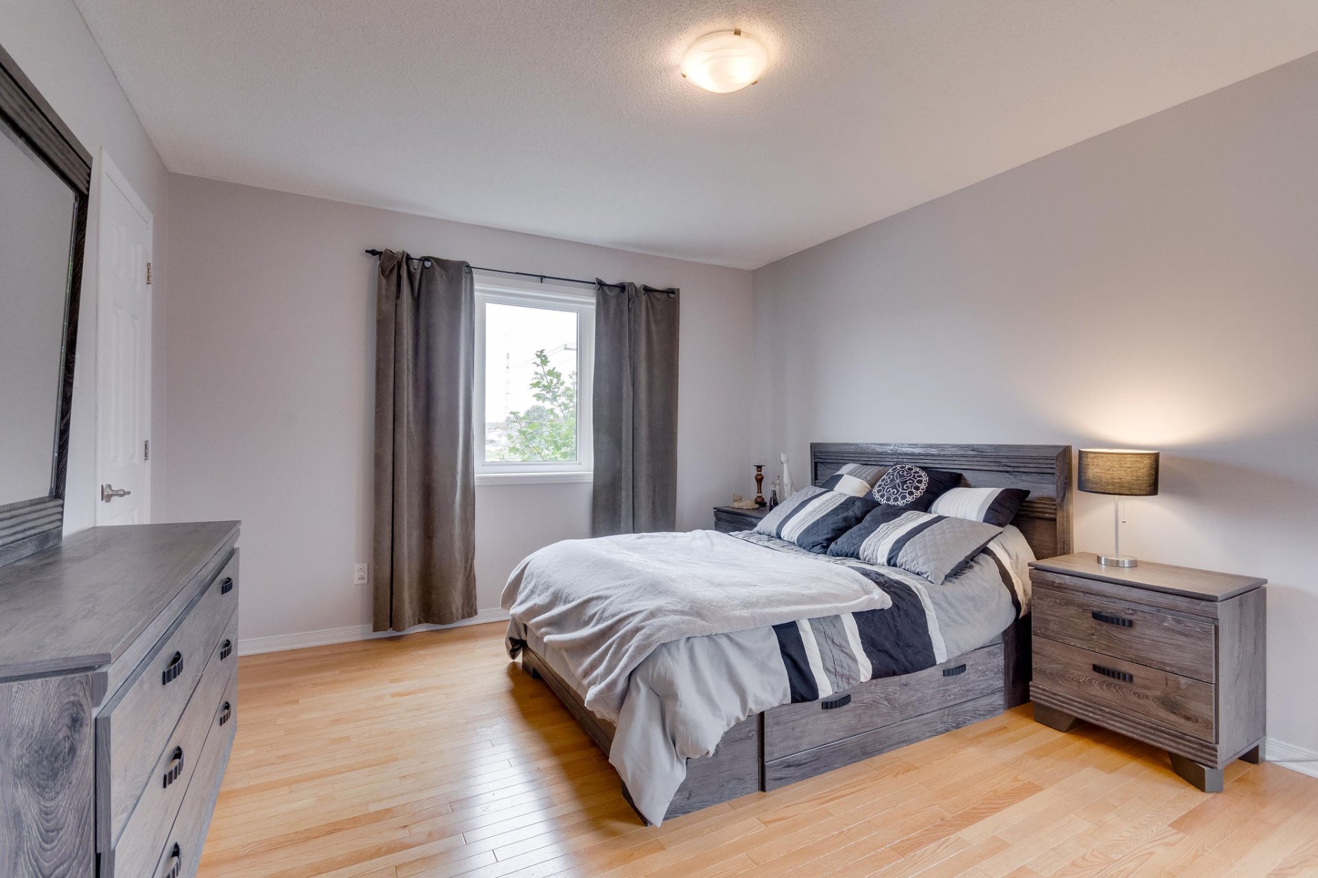 Chambre à coucher principale