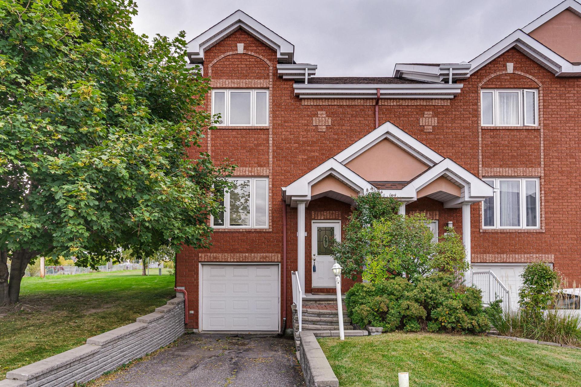 Façade