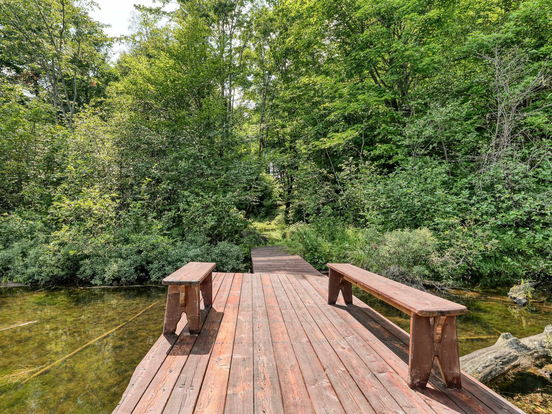 Accès au plan d'eau