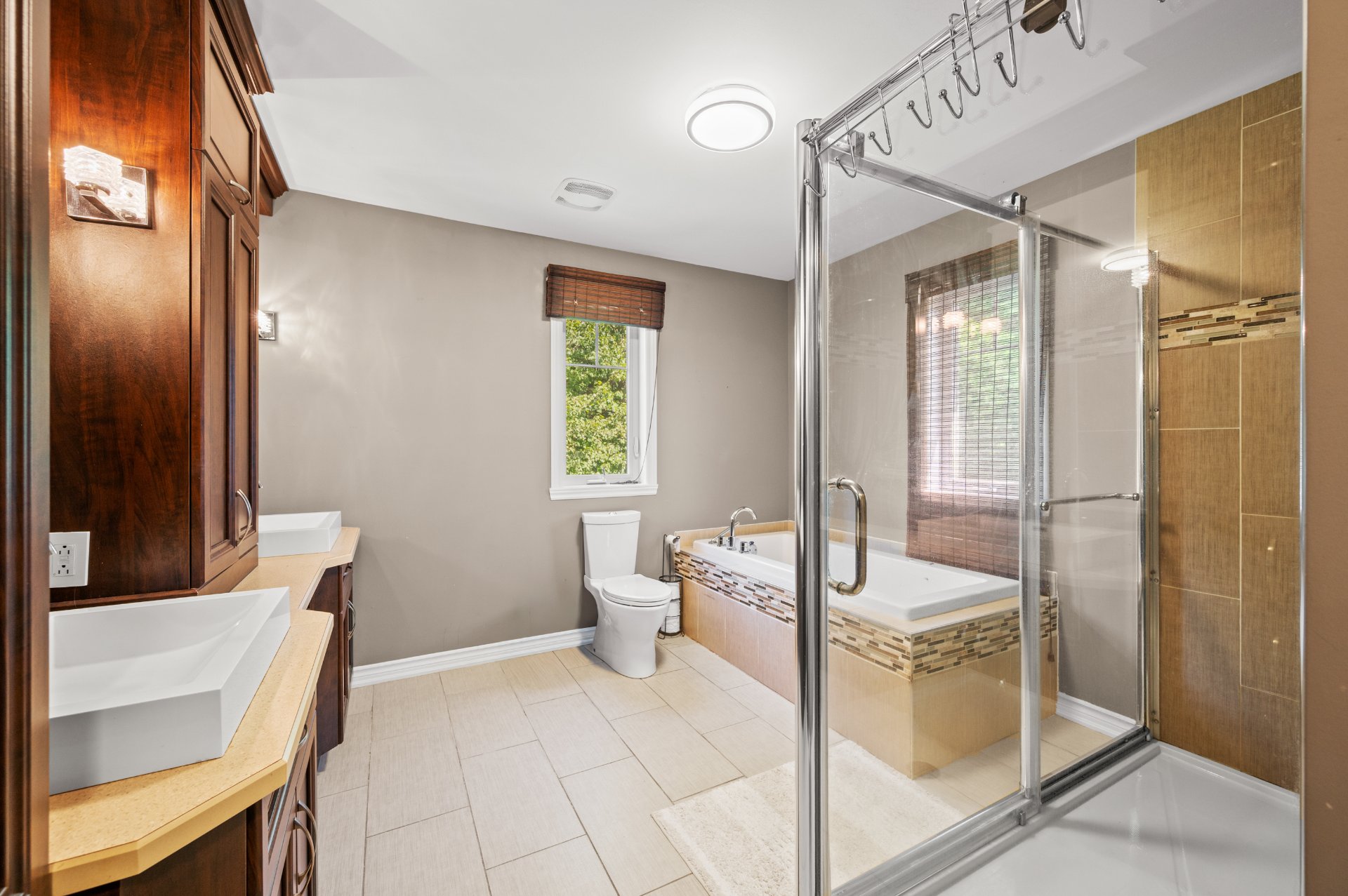 Salle de bains attenante à la CCP