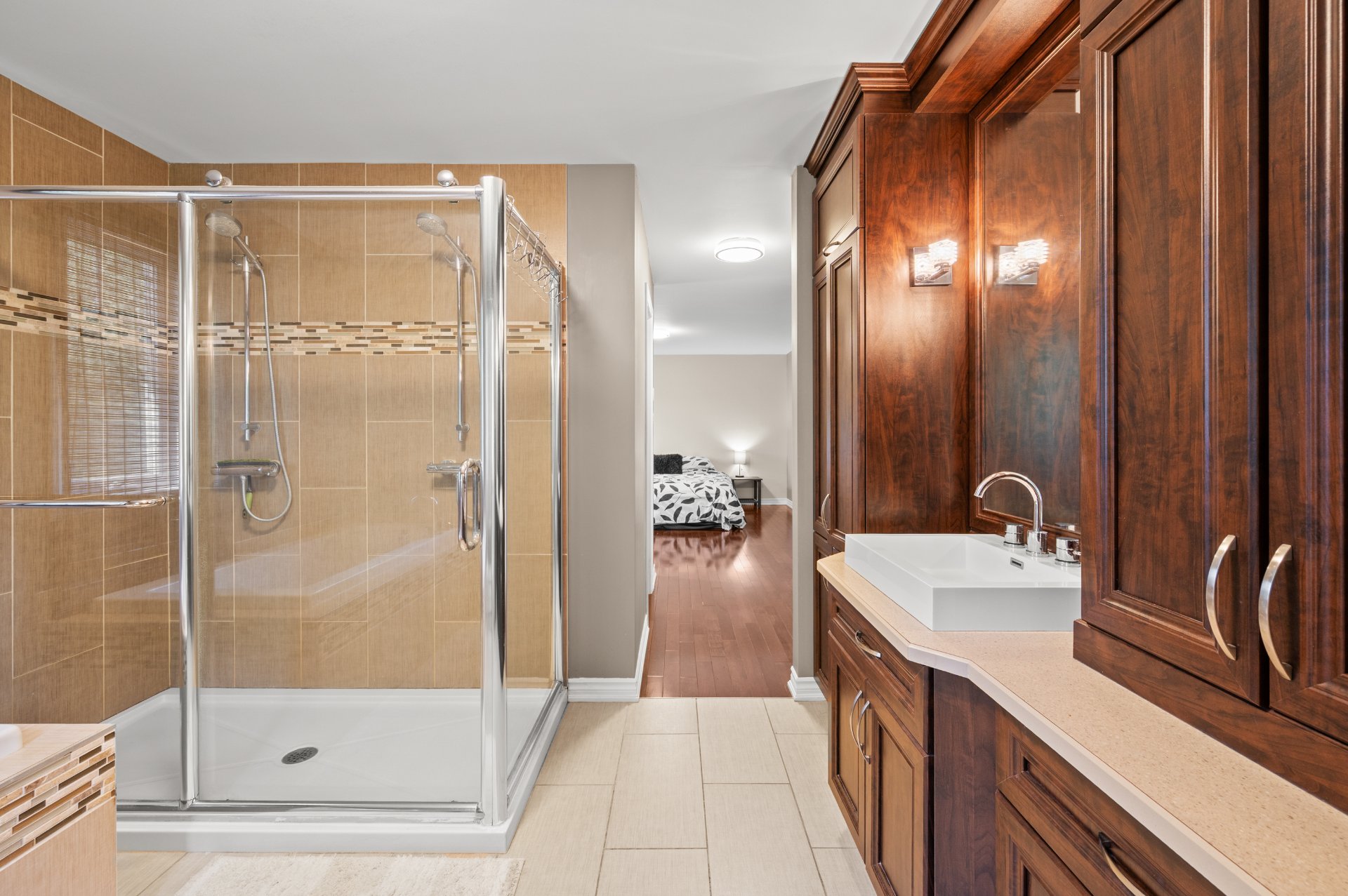 Salle de bains attenante à la CCP