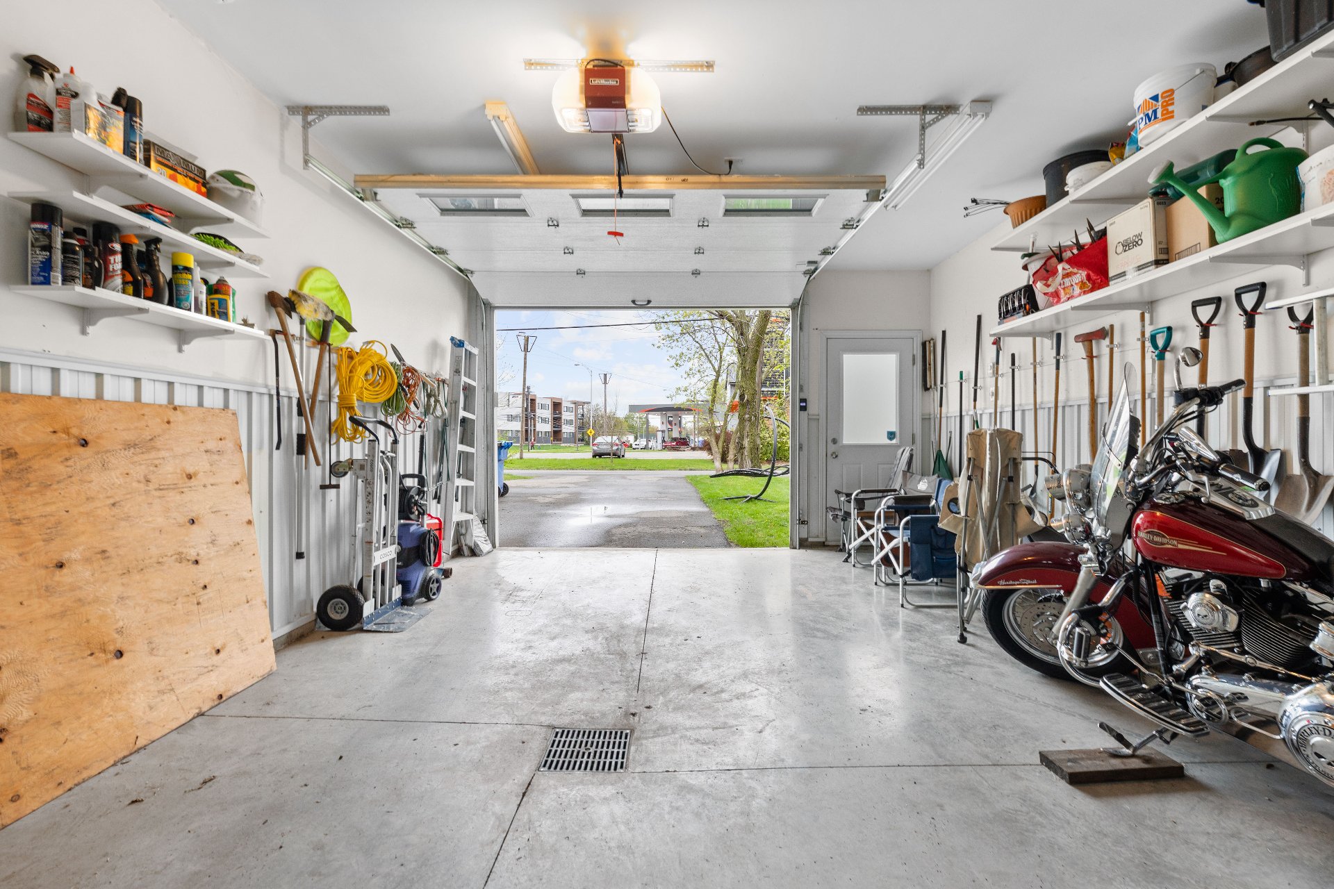 Garage