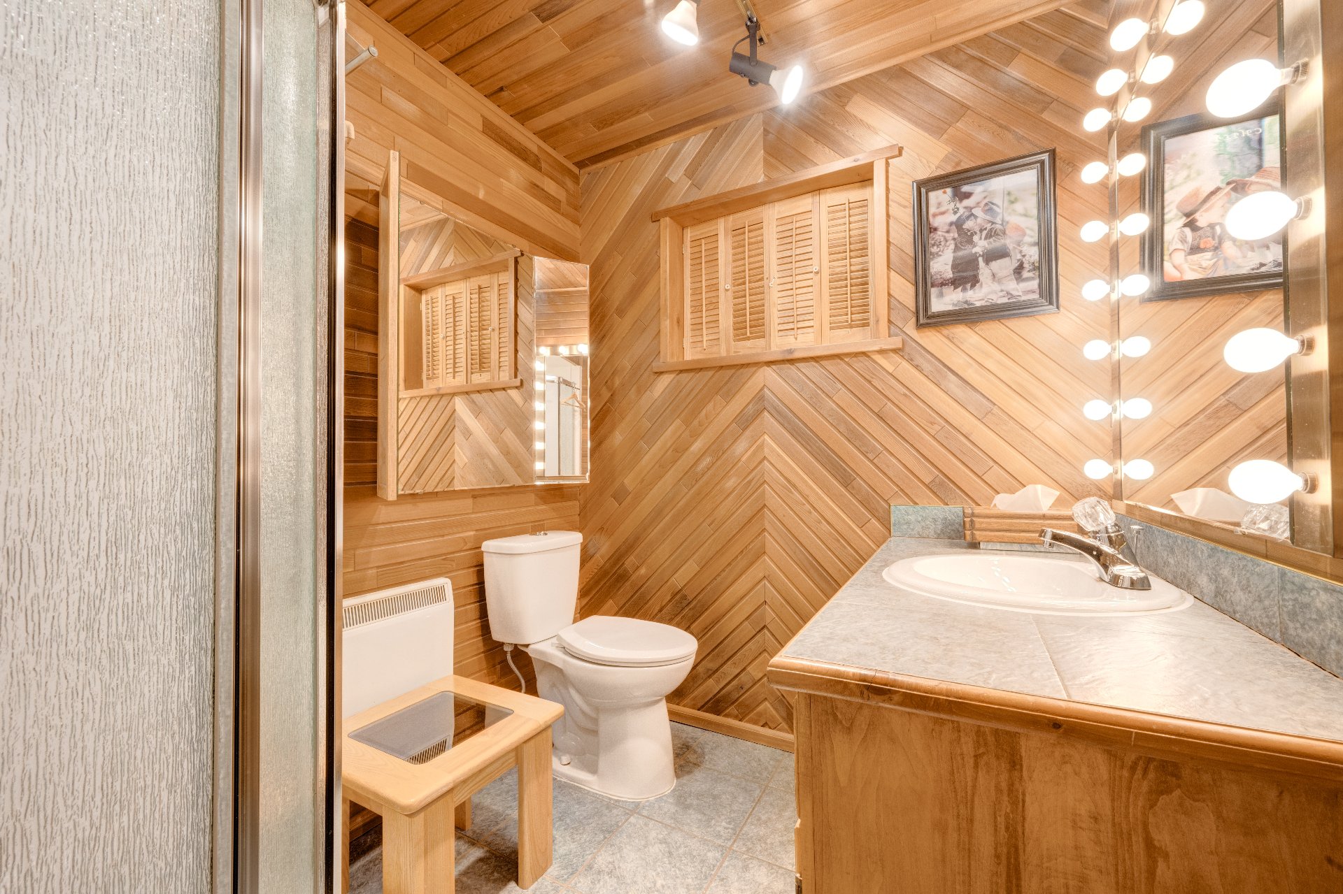 Salle de bain du sous-sol