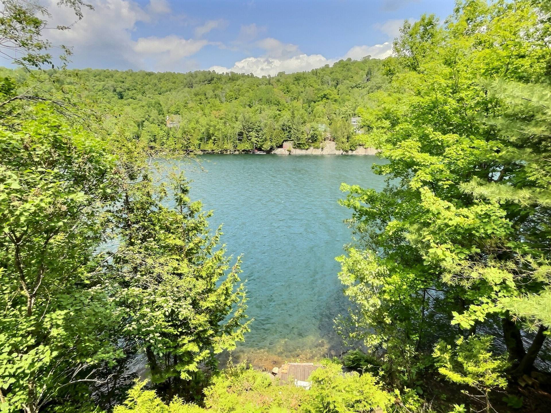 Vue sur l'eau