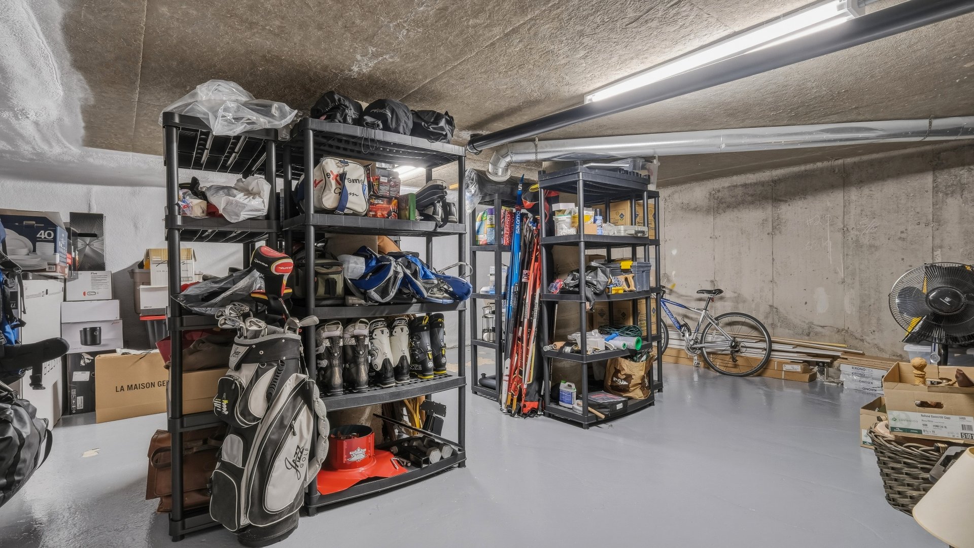 Sous le garage