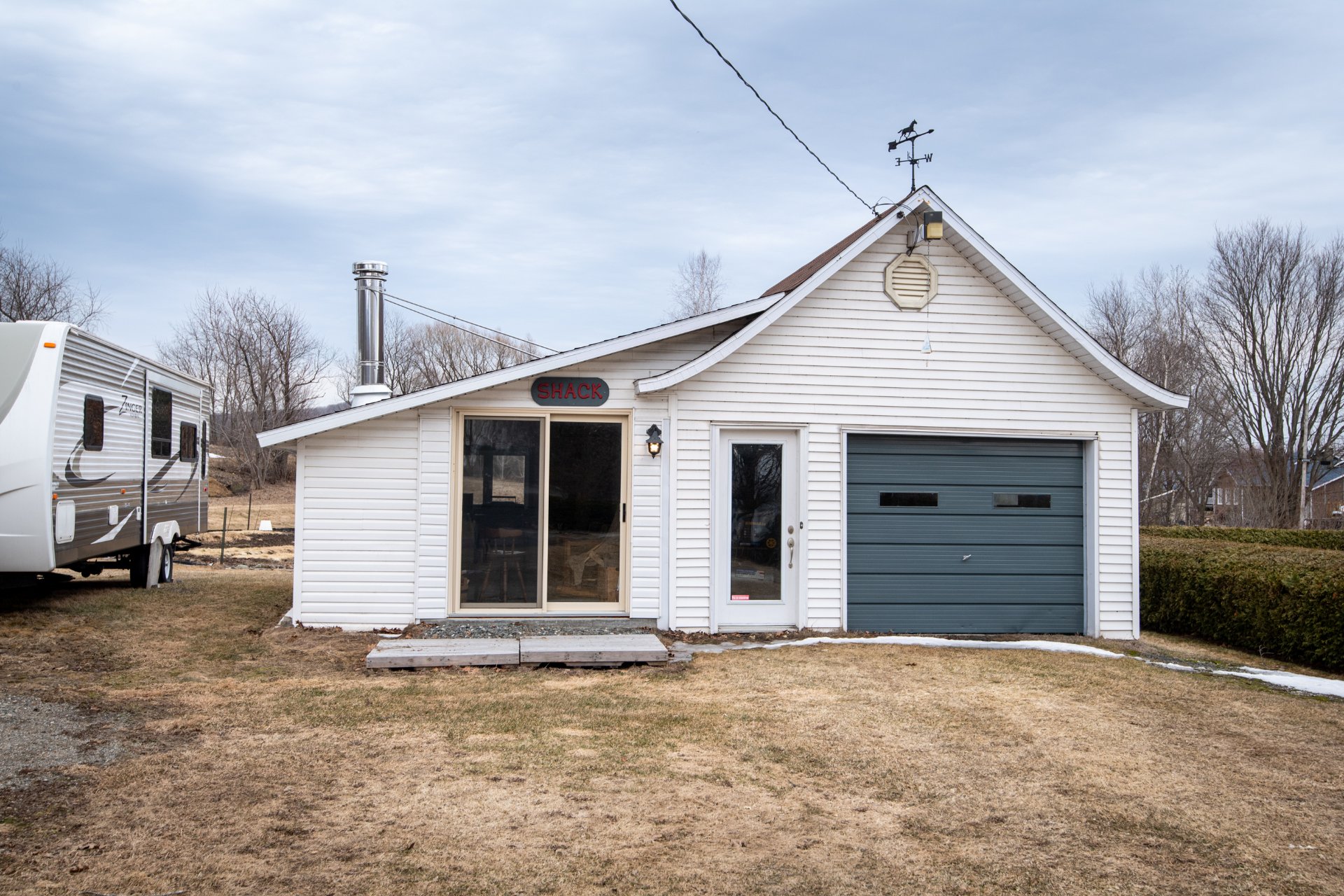Garage détaché + schack