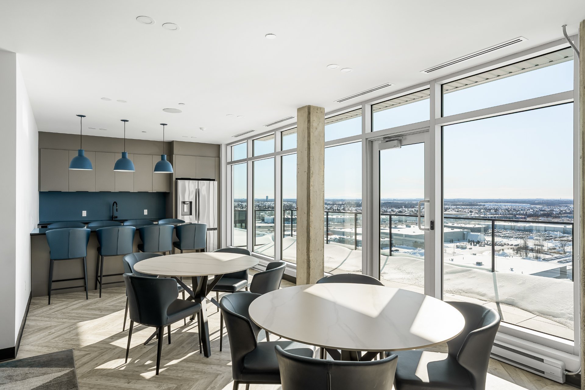 Sky Lounge