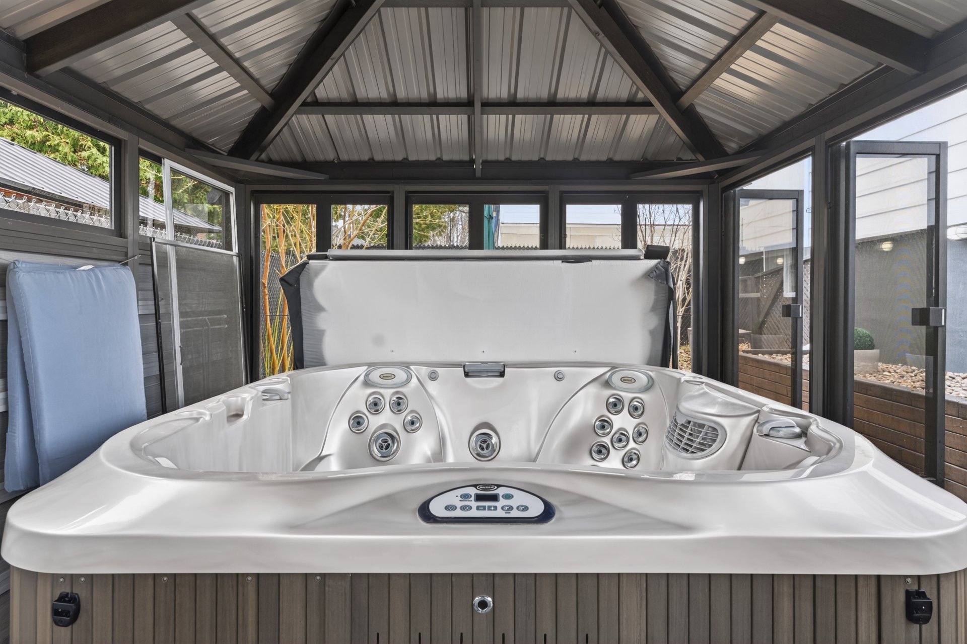 Configuration de jets pour hydrothérapie complète