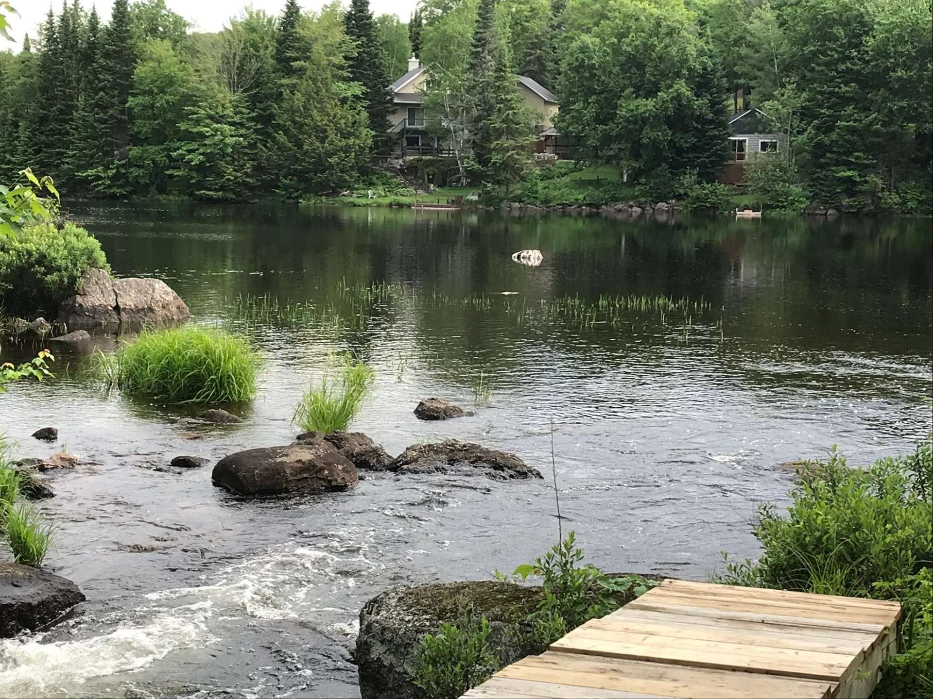 Accès au plan d'eau