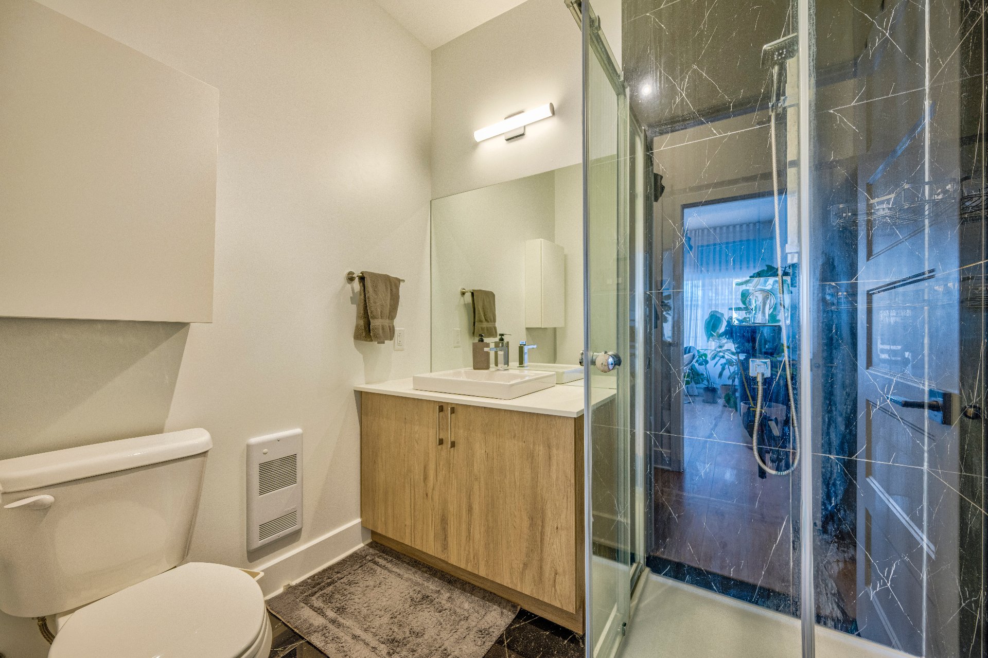 Salle de bains attenante à la CCP