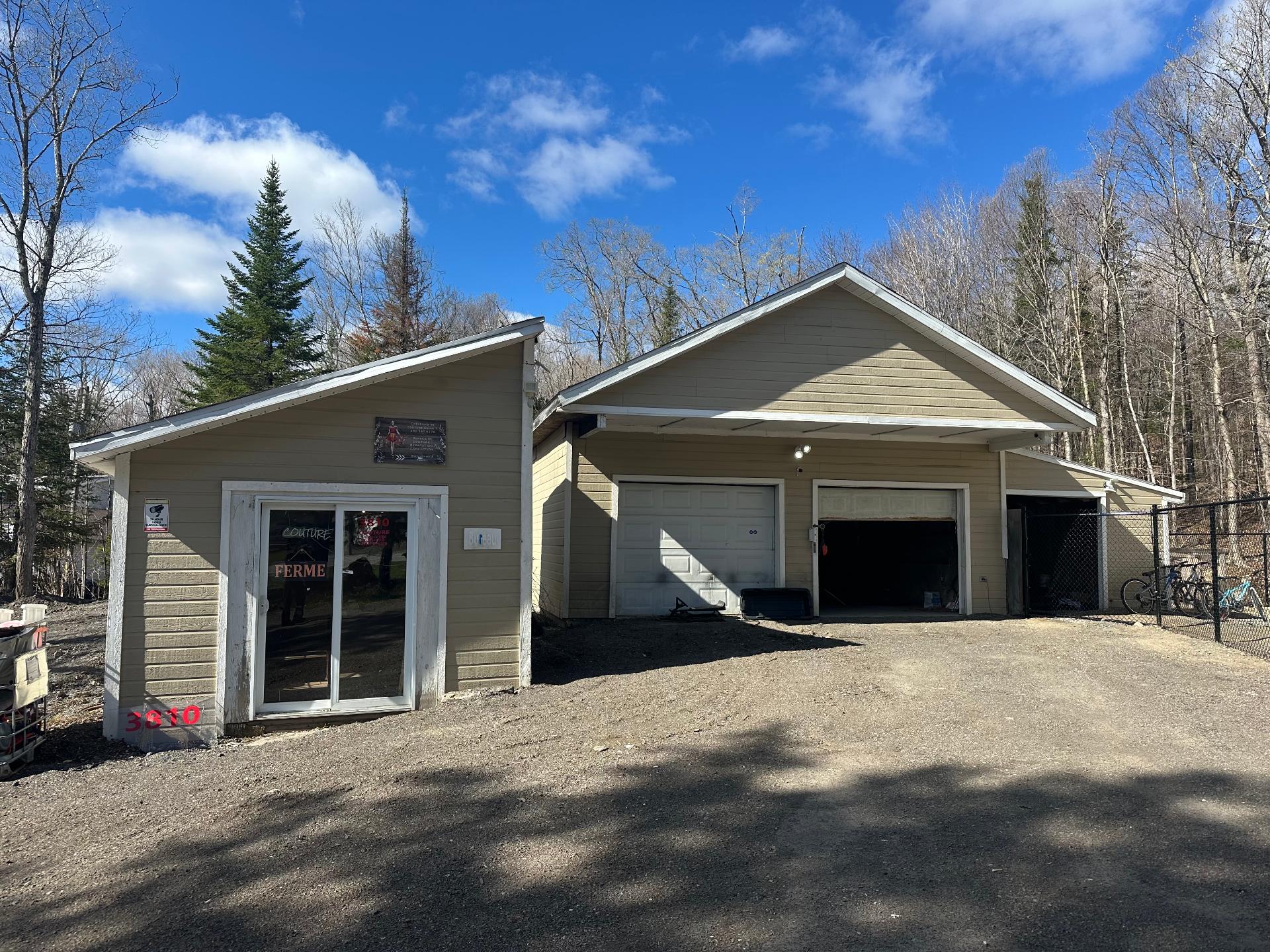 Garage