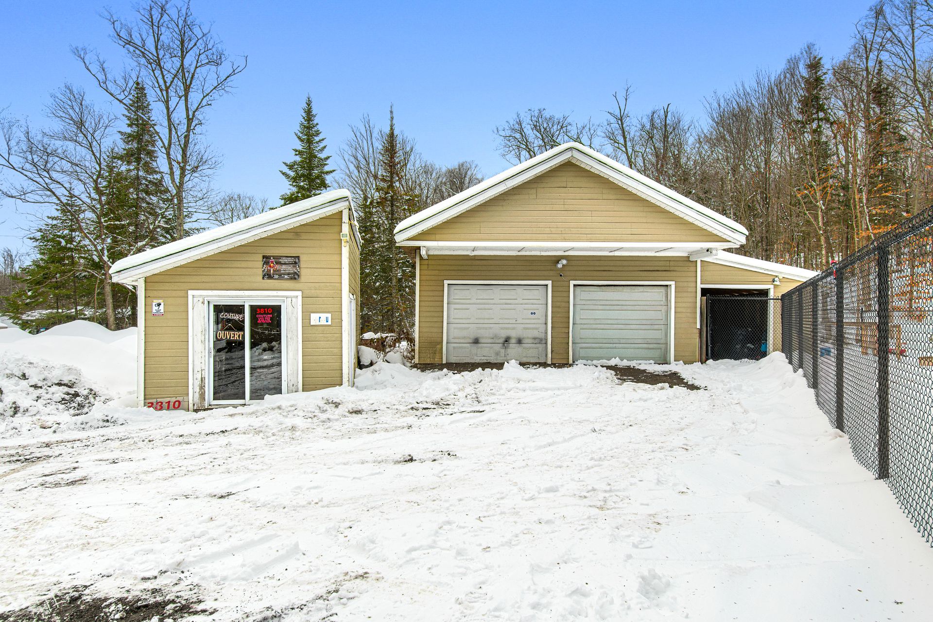 Garage et studio de travail