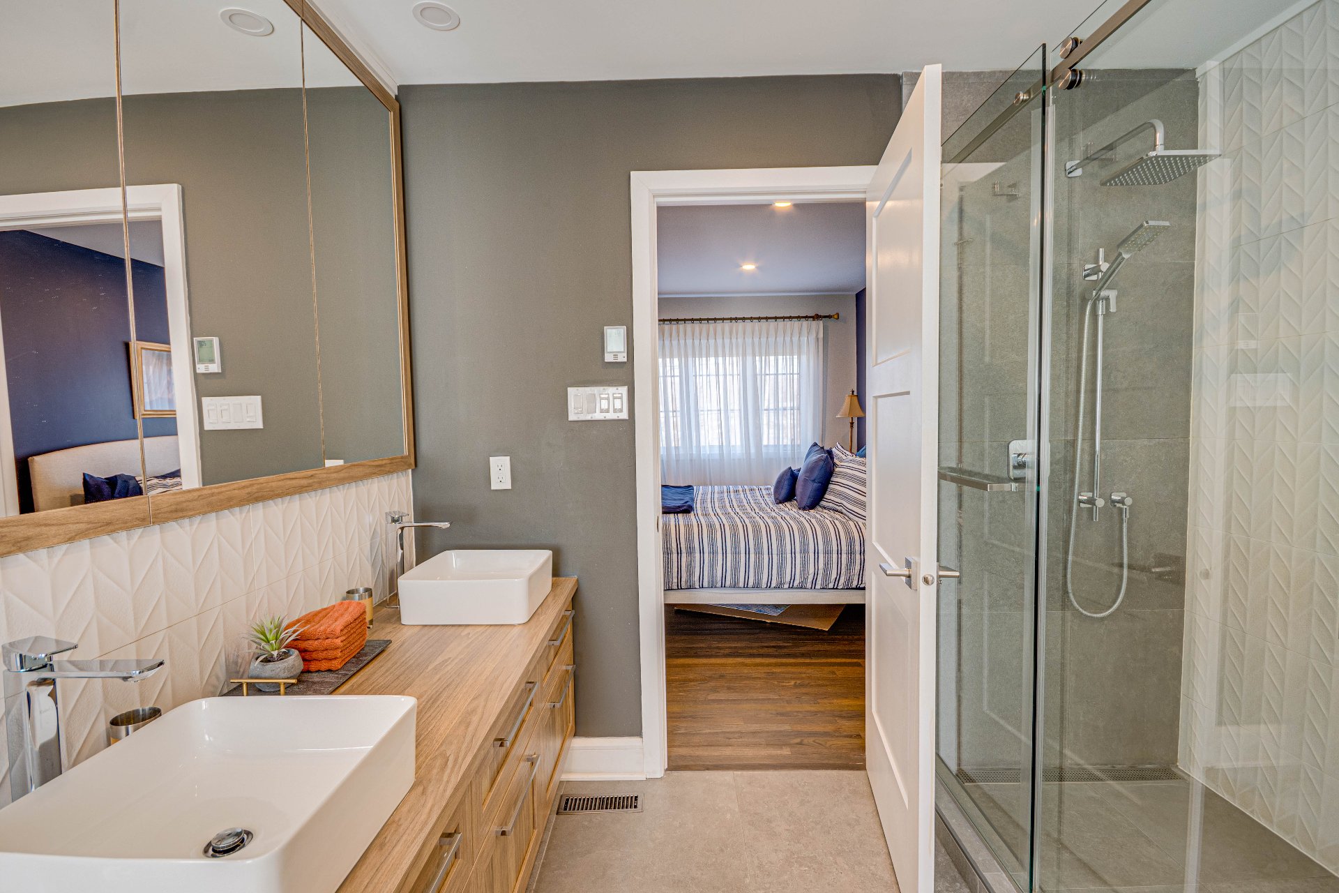 Salle de bains attenante à la CCP