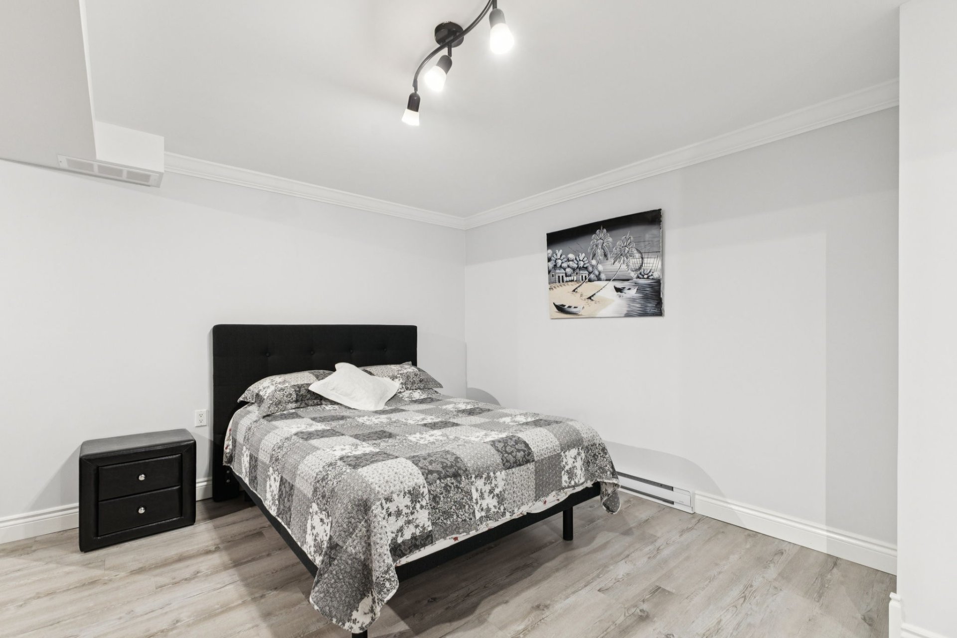 Aménagé avec un lit pour la visite