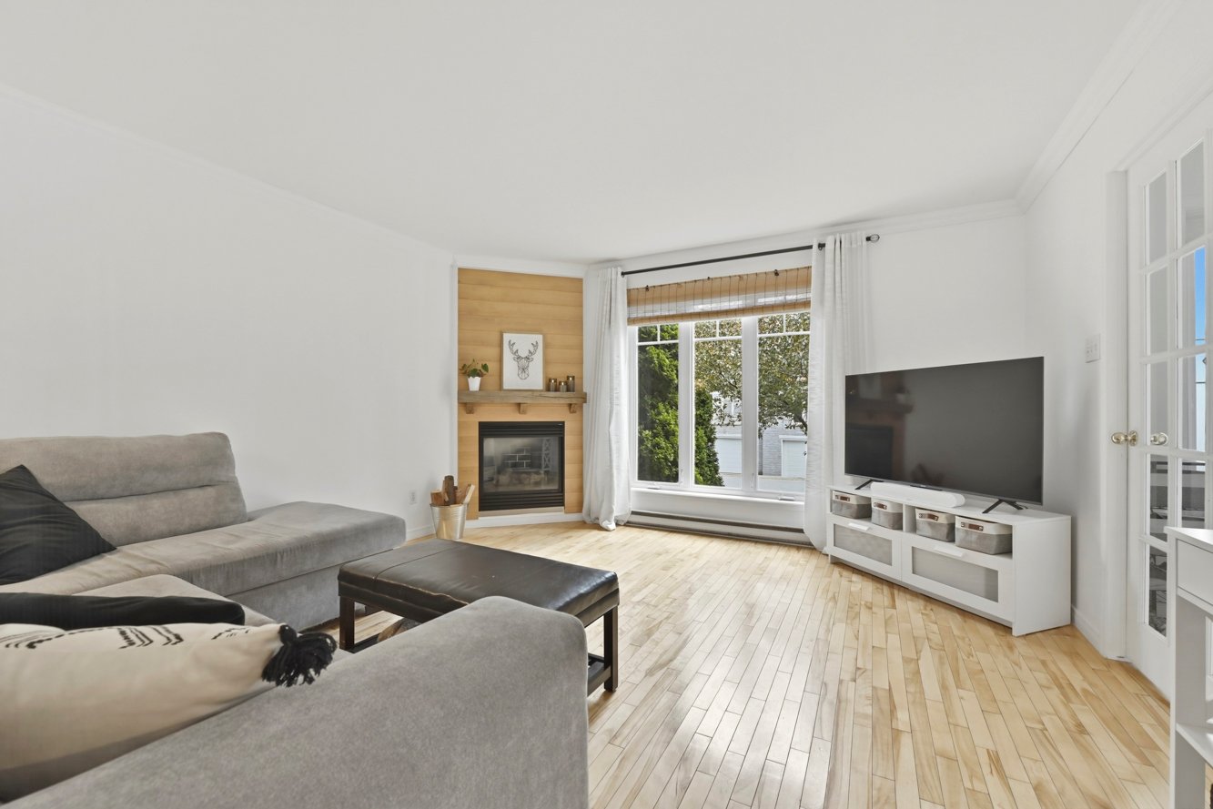 Plancher de bois franc sur 2 étages