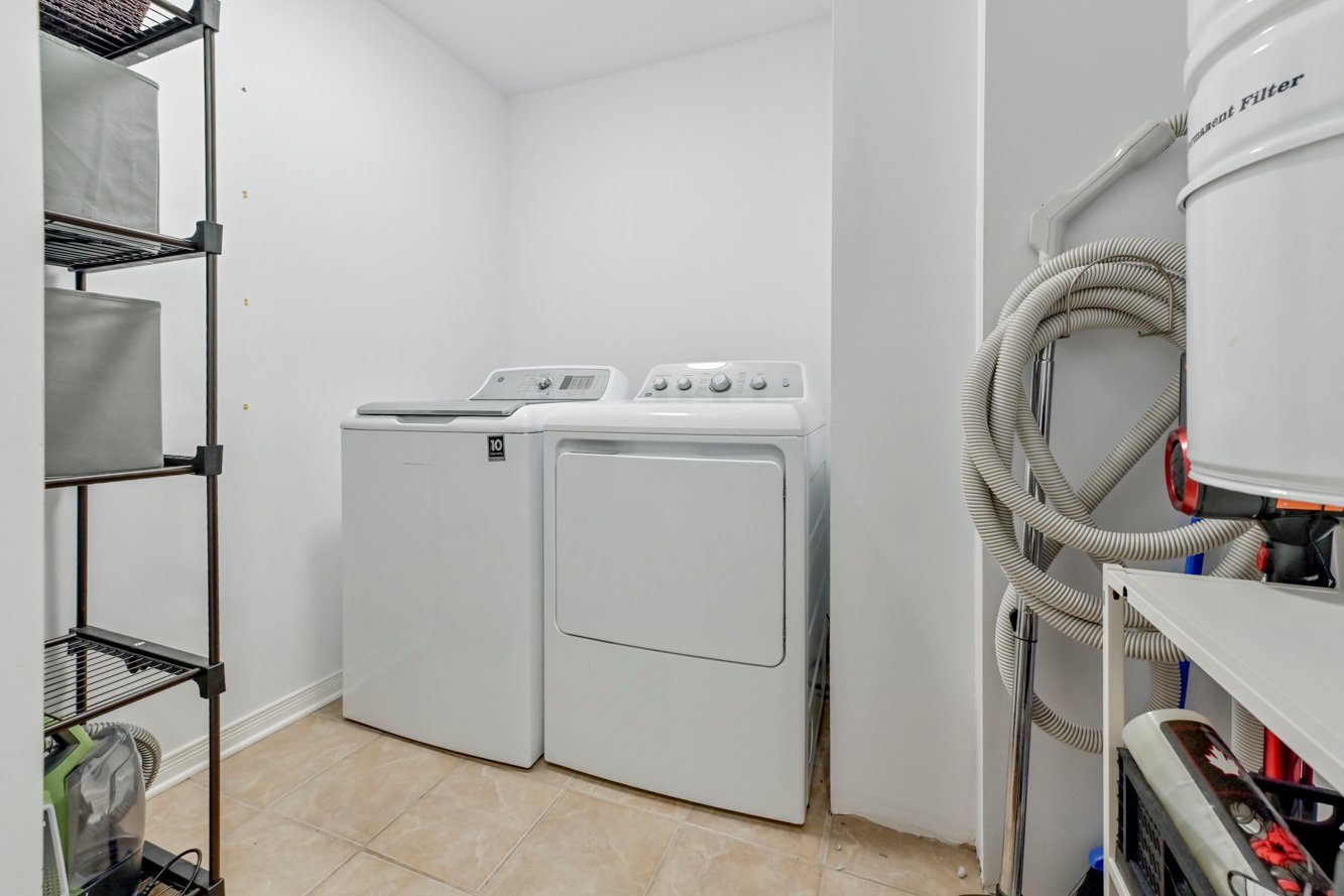 Pièce fermée, rangement additionnel