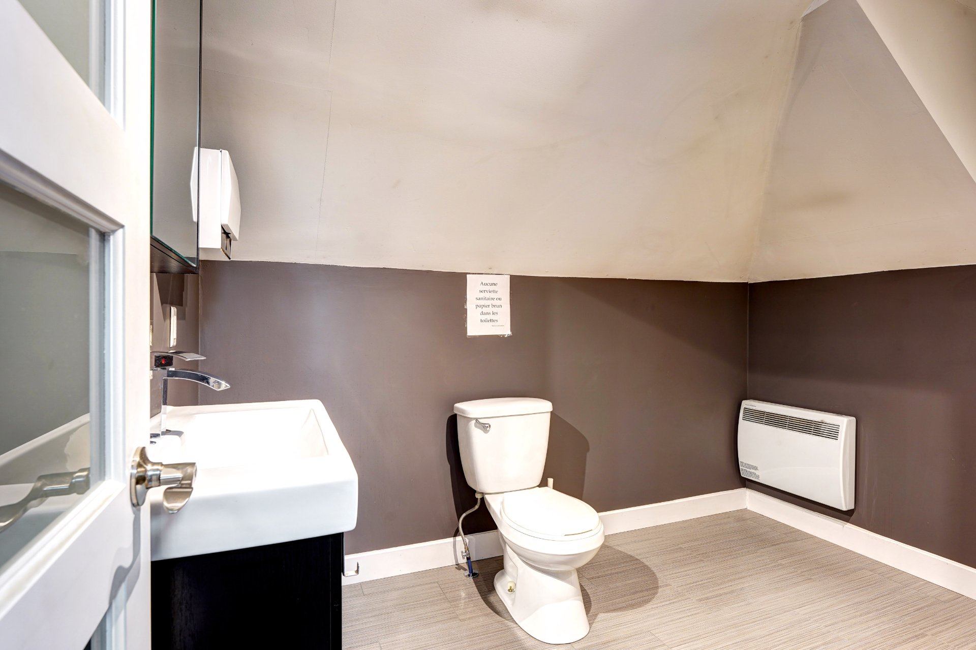 Commercial haut du garage