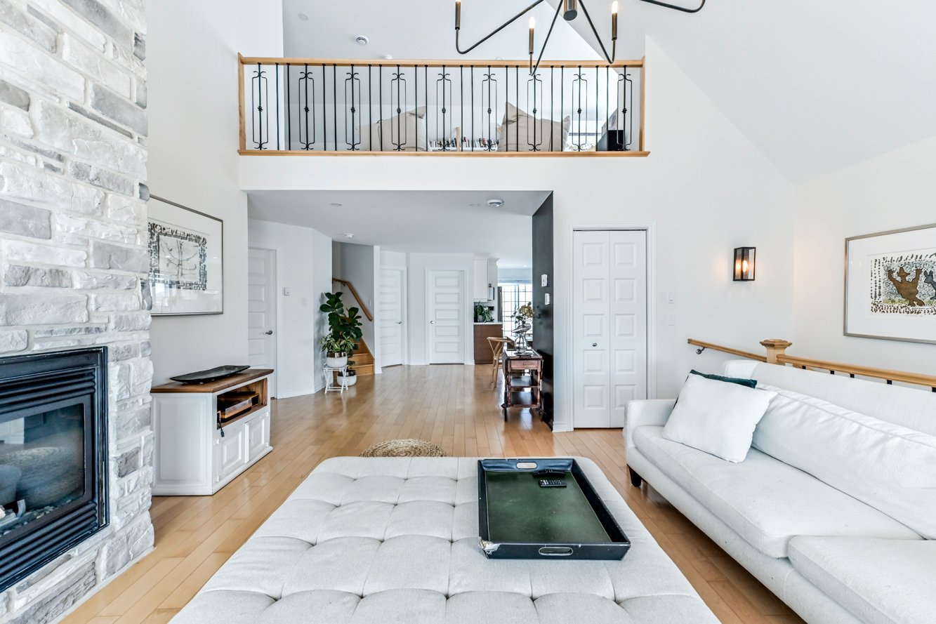 Plafond cathédrale de 17 pieds