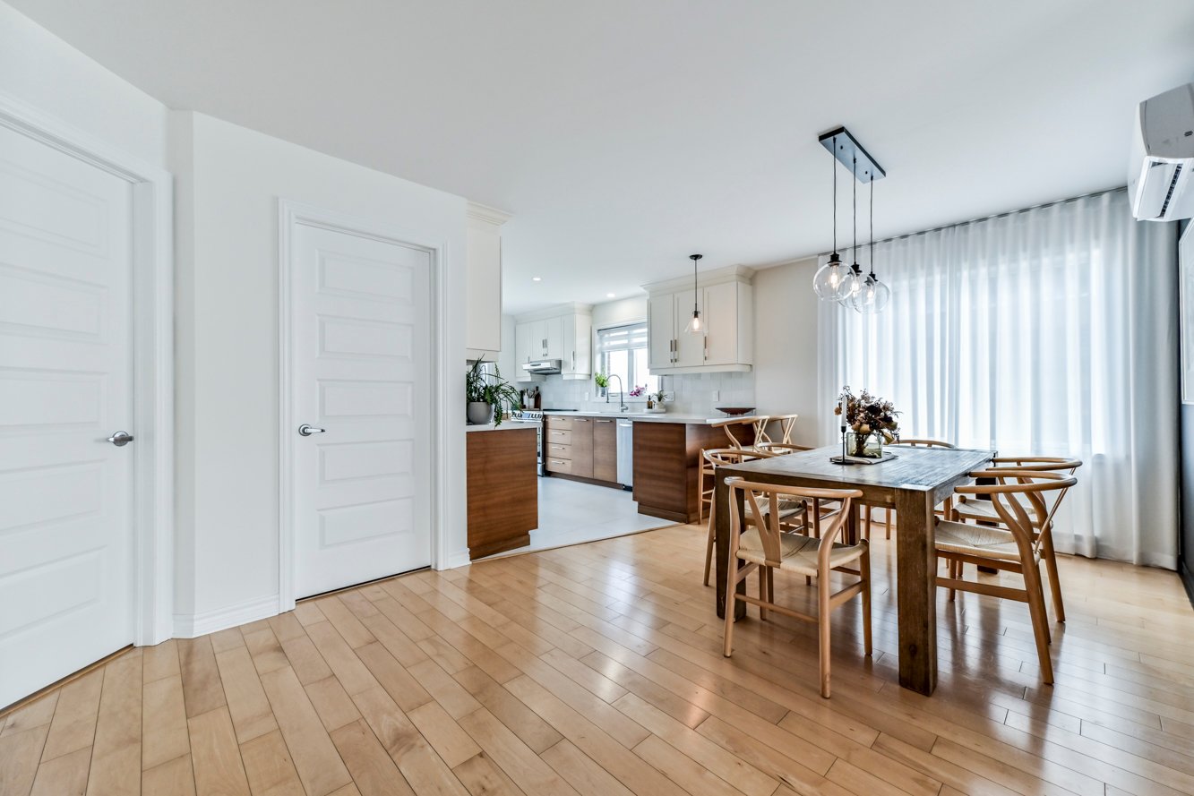 Comptoir lunch avec places assises