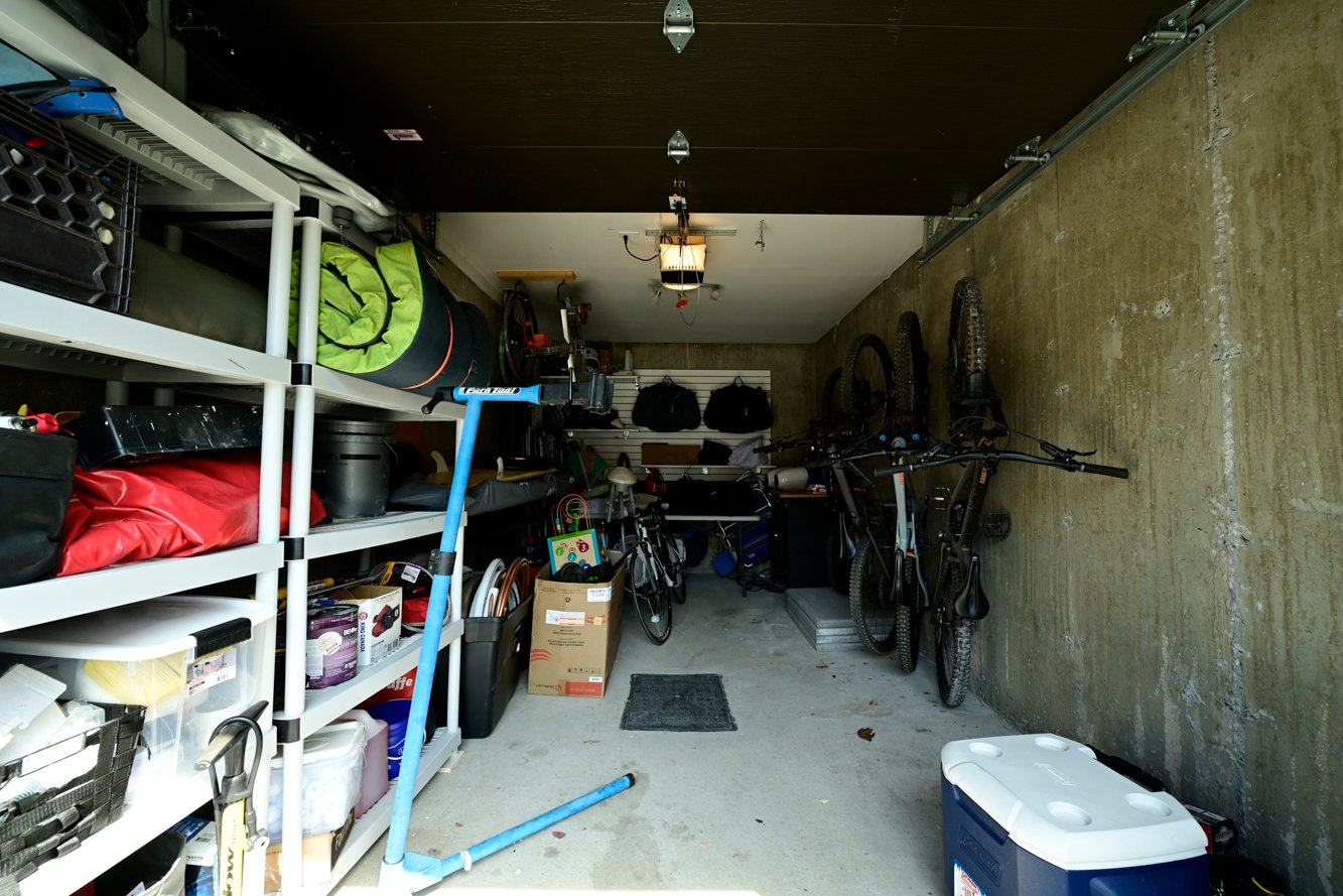 3e stationnement, ou idéal pour du rangement