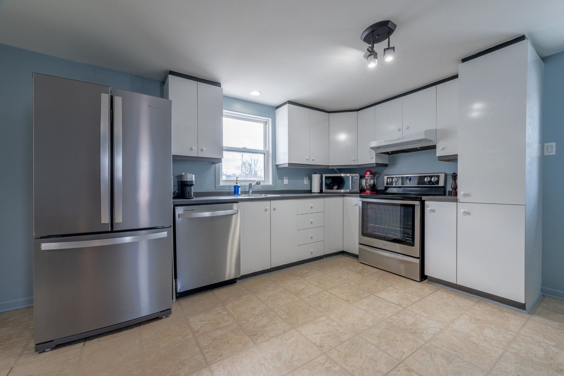 #526 accès balcon arrière