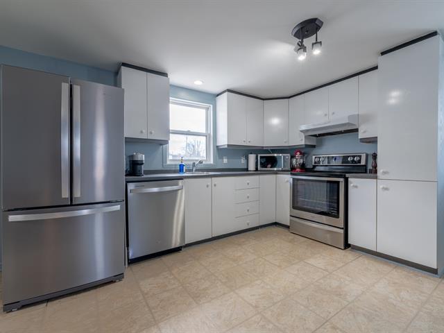 #526 accès balcon arrière