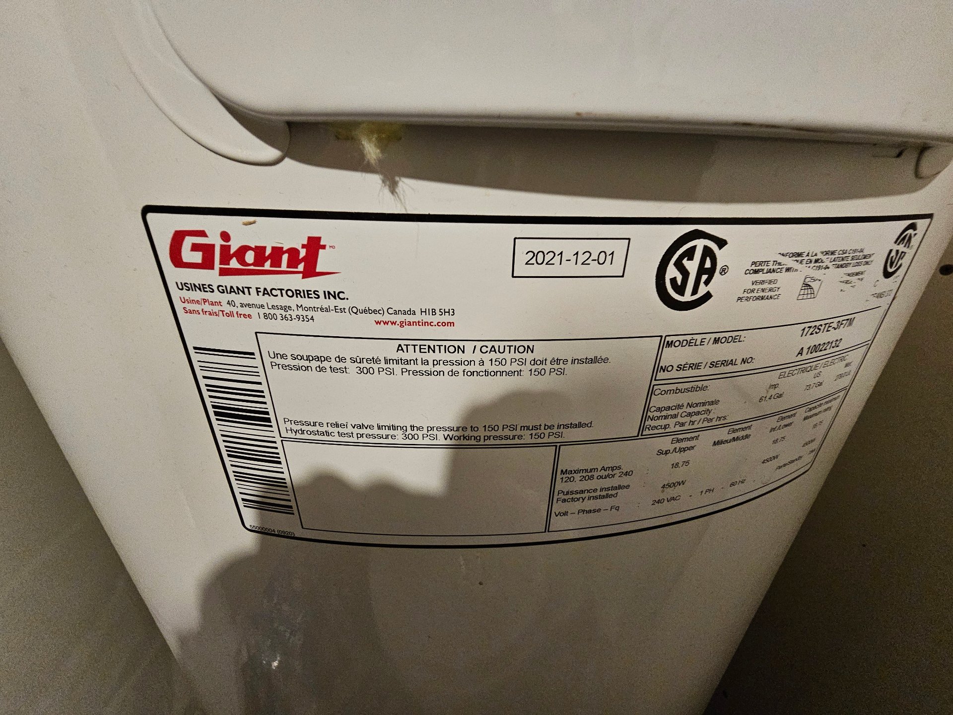 Chauffe-eau du 2 eme étages, # 3696