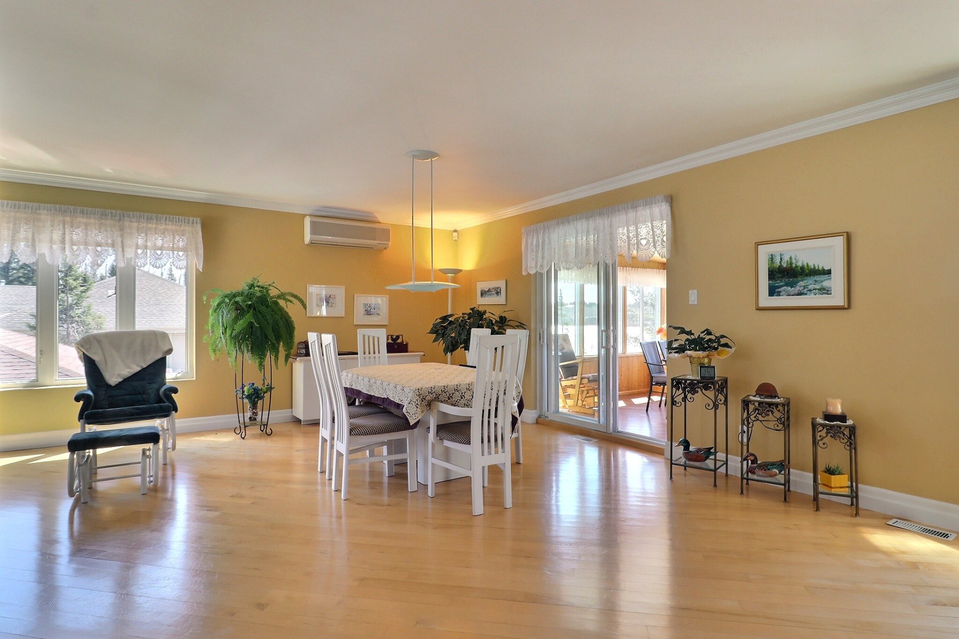 Dining room